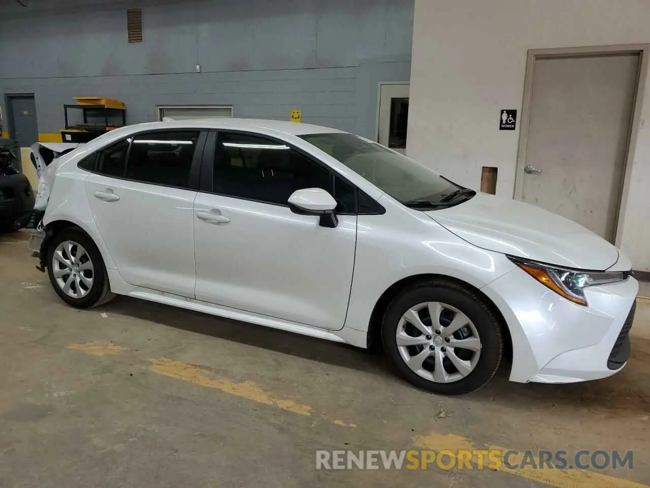 4 Фотография поврежденного автомобиля 5YFB4MDE2PP036525 TOYOTA COROLLA 2023