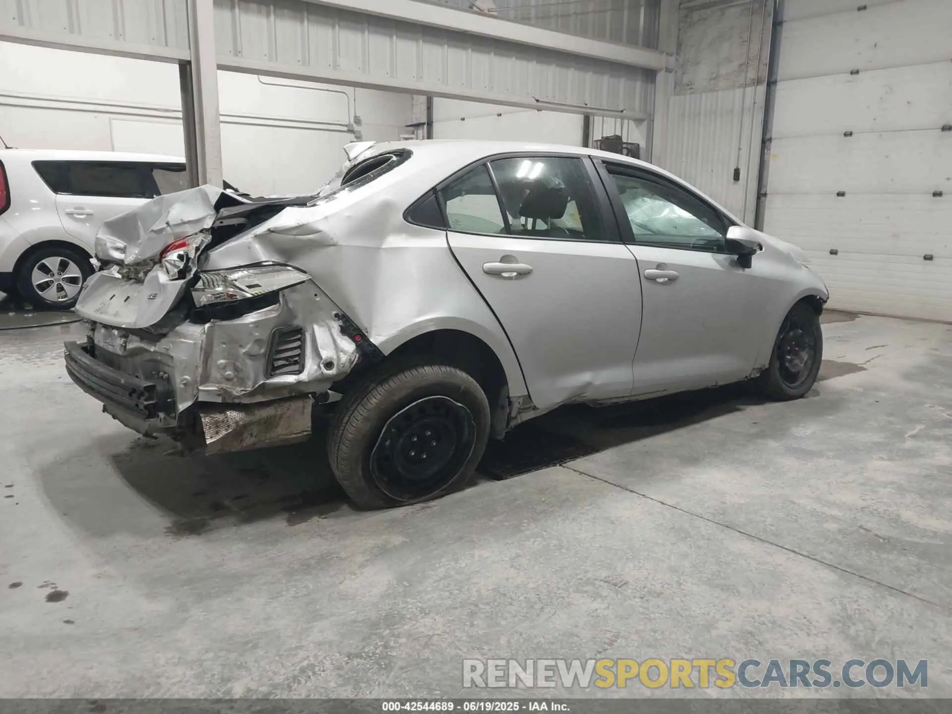 4 Фотография поврежденного автомобиля 5YFB4MDE2PP039540 TOYOTA COROLLA 2023