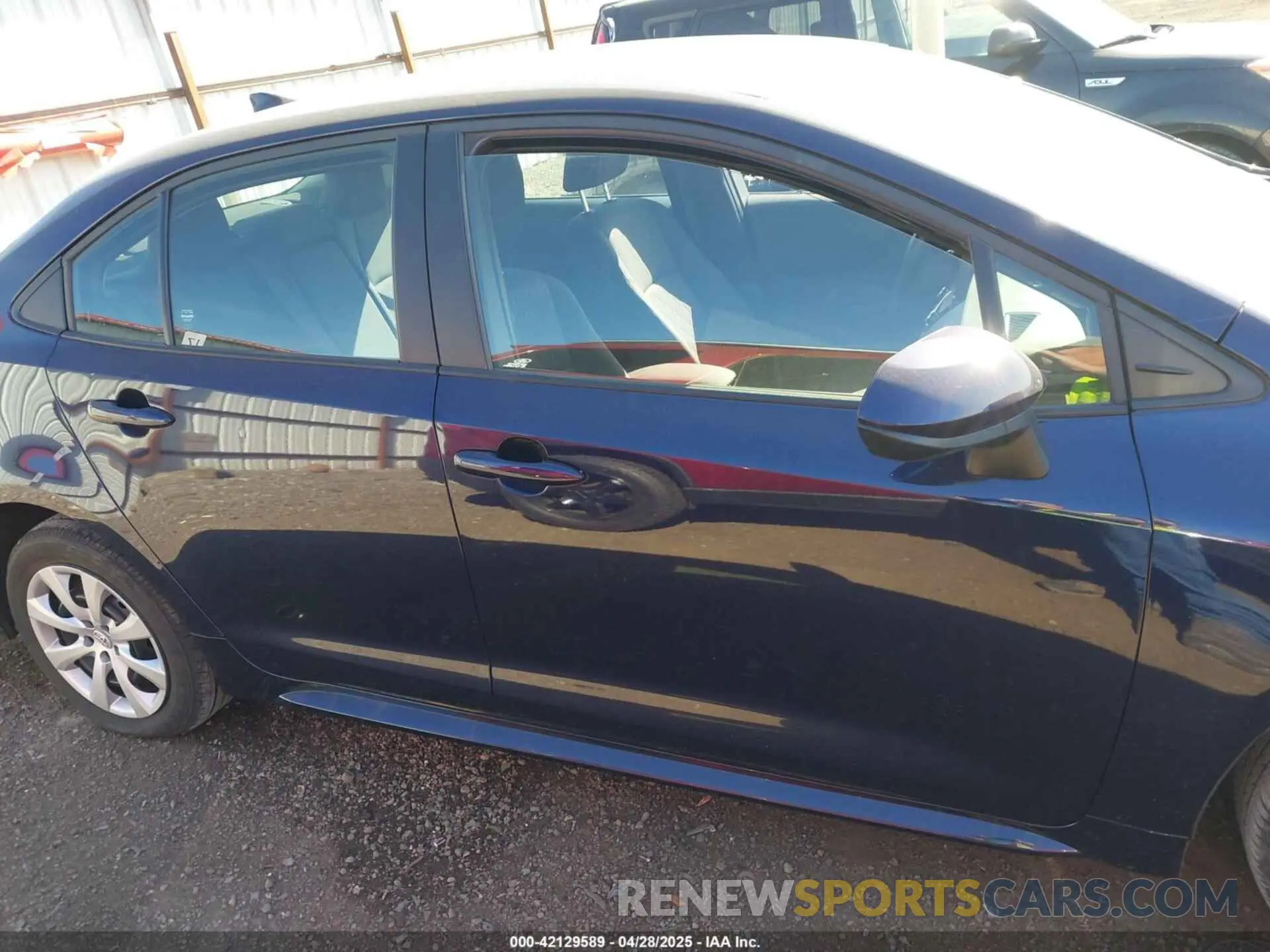 13 Photograph of a damaged car 5YFB4MDE2PP048318 TOYOTA COROLLA 2023