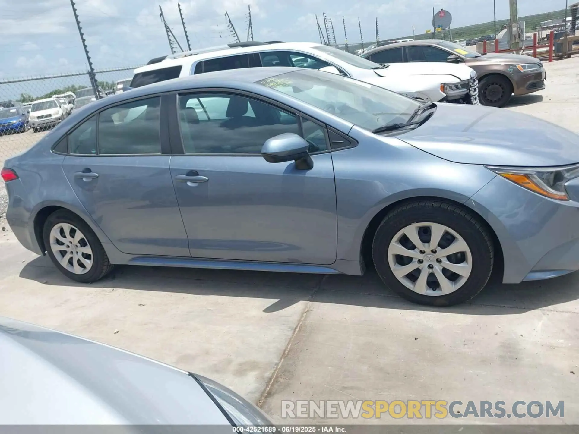 13 Photograph of a damaged car 5YFB4MDE2PP051557 TOYOTA COROLLA 2023