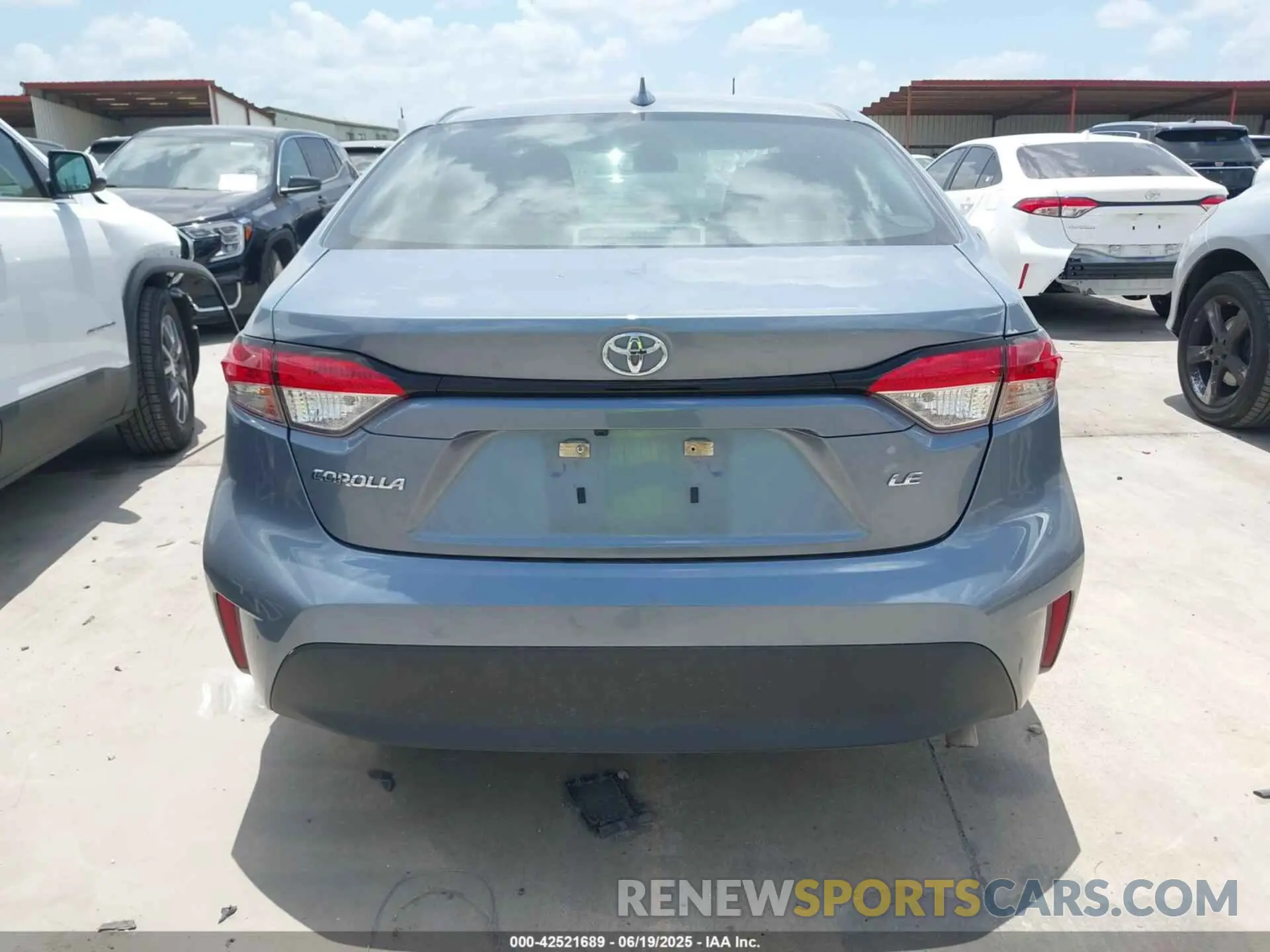 16 Photograph of a damaged car 5YFB4MDE2PP051557 TOYOTA COROLLA 2023