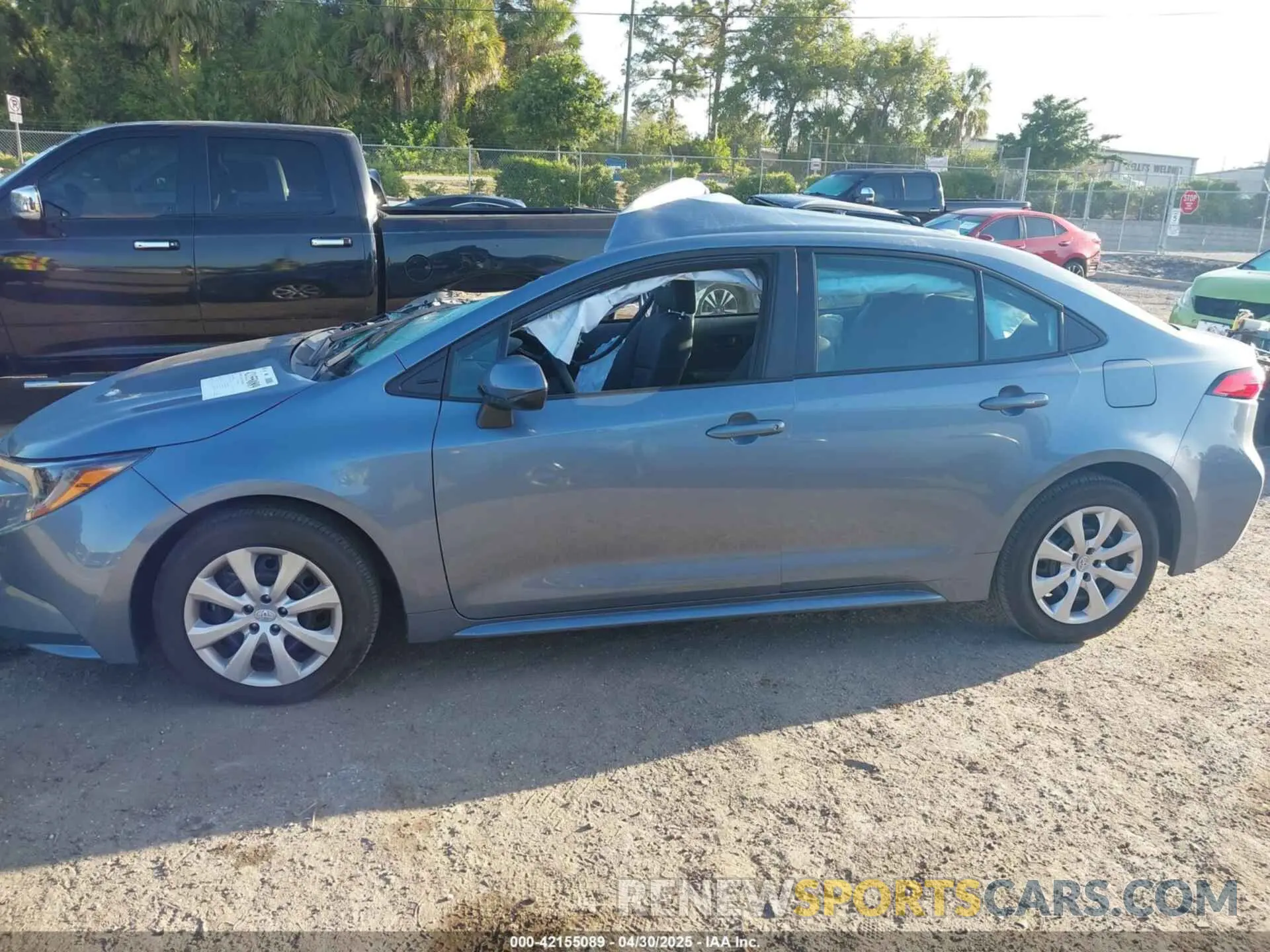14 Photograph of a damaged car 5YFB4MDE2PP058864 TOYOTA COROLLA 2023