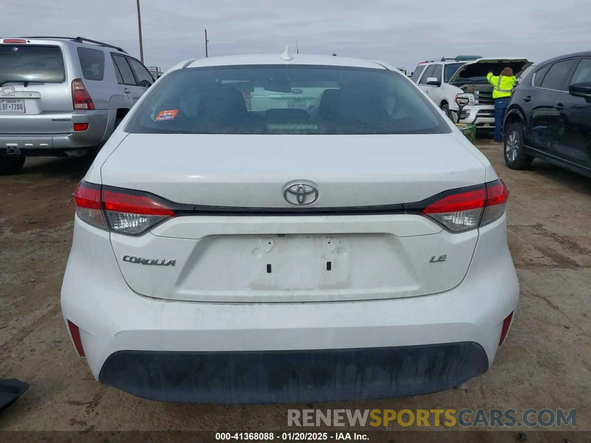17 Photograph of a damaged car 5YFB4MDE2PP071081 TOYOTA COROLLA 2023