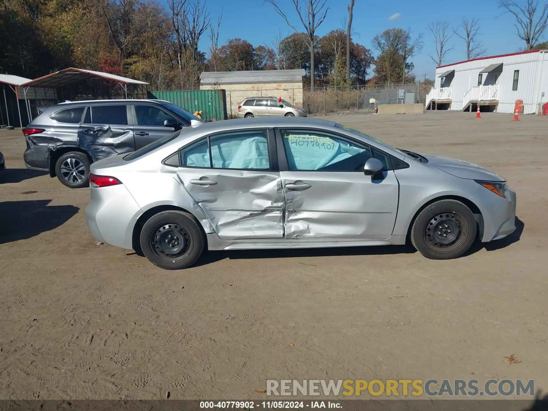 13 Photograph of a damaged car 5YFB4MDE3PP040969 TOYOTA COROLLA 2023