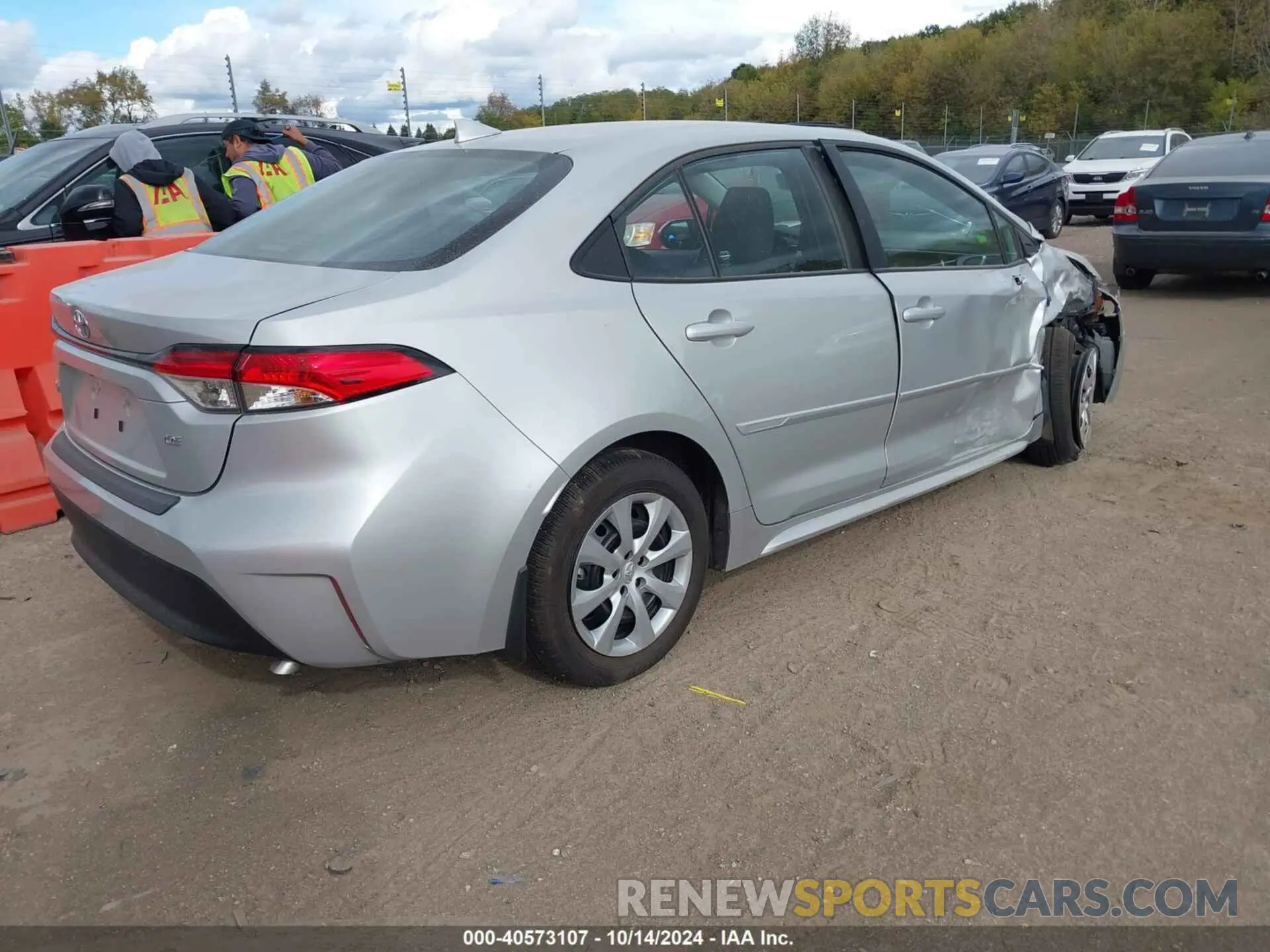 4 Photograph of a damaged car 5YFB4MDE3PP071350 TOYOTA COROLLA 2023
