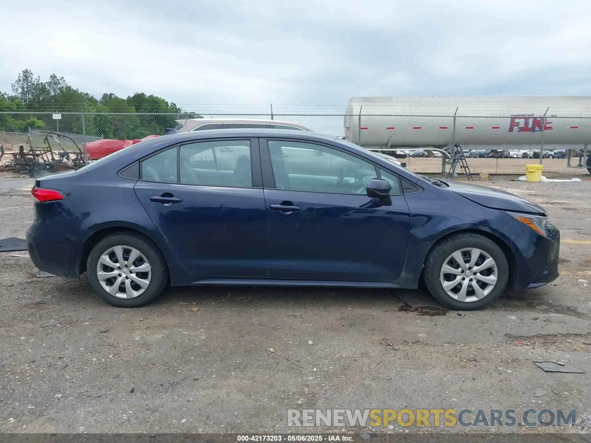 13 Photograph of a damaged car 5YFB4MDE3PP074829 TOYOTA COROLLA 2023