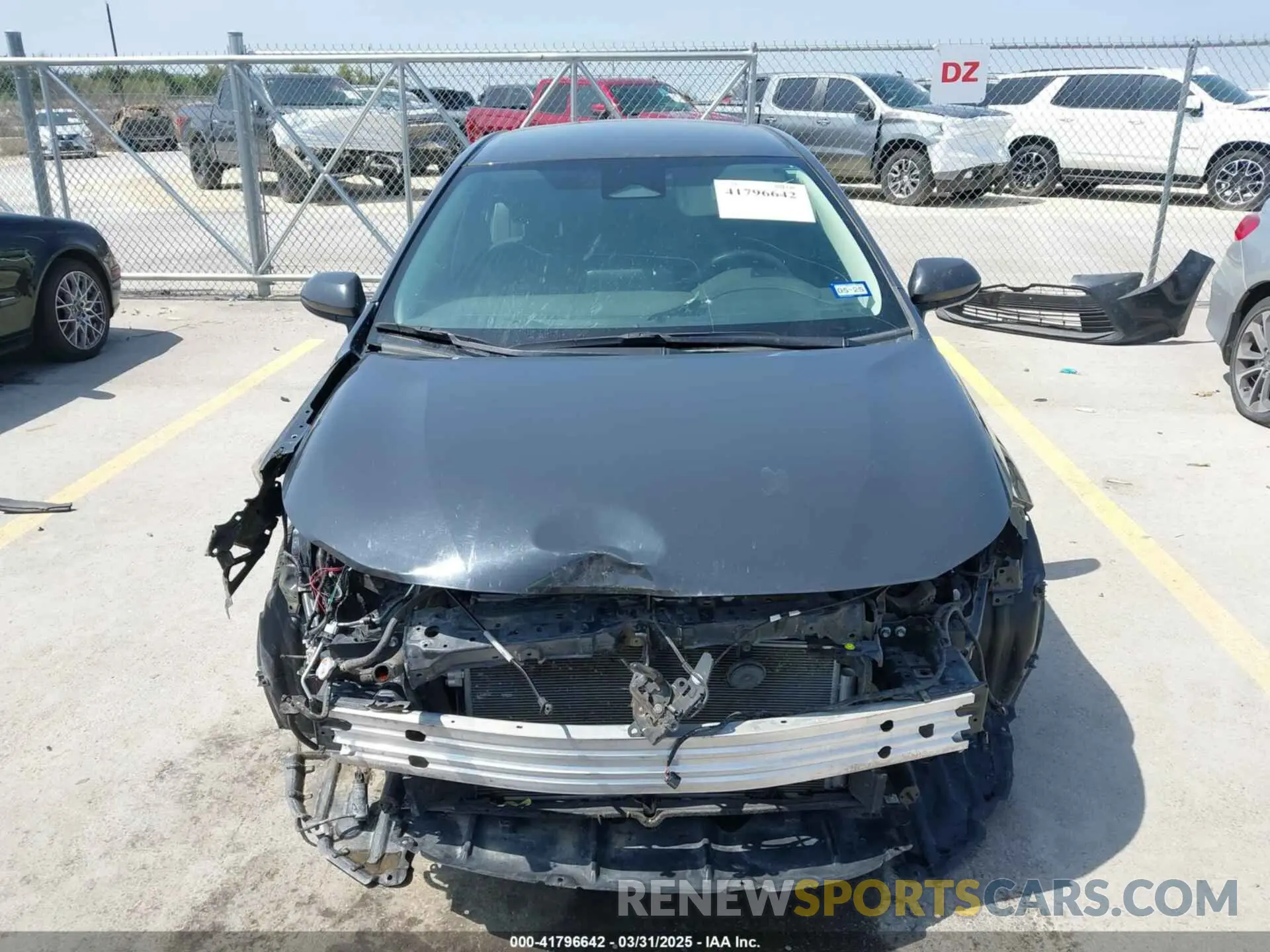13 Photograph of a damaged car 5YFB4MDE5PP040567 TOYOTA COROLLA 2023
