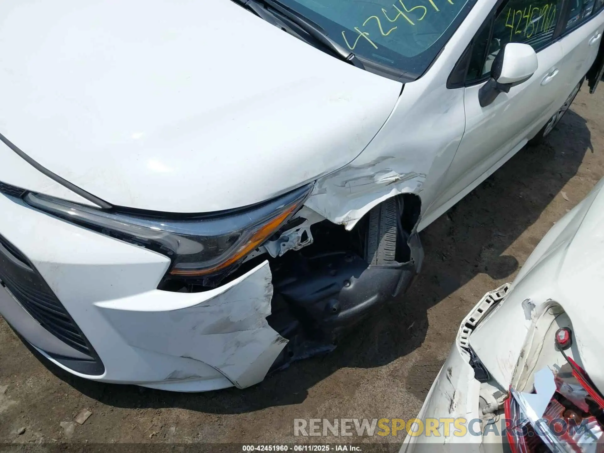 6 Photograph of a damaged car 5YFB4MDE5PP042657 TOYOTA COROLLA 2023