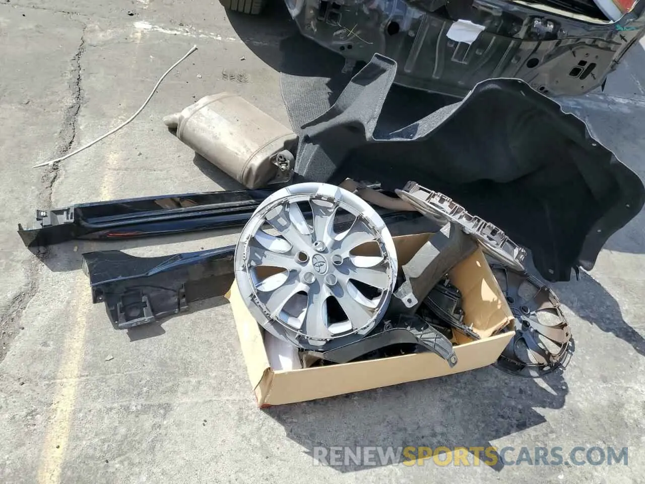 12 Фотография поврежденного автомобиля 5YFB4MDE6PP047172 TOYOTA COROLLA 2023