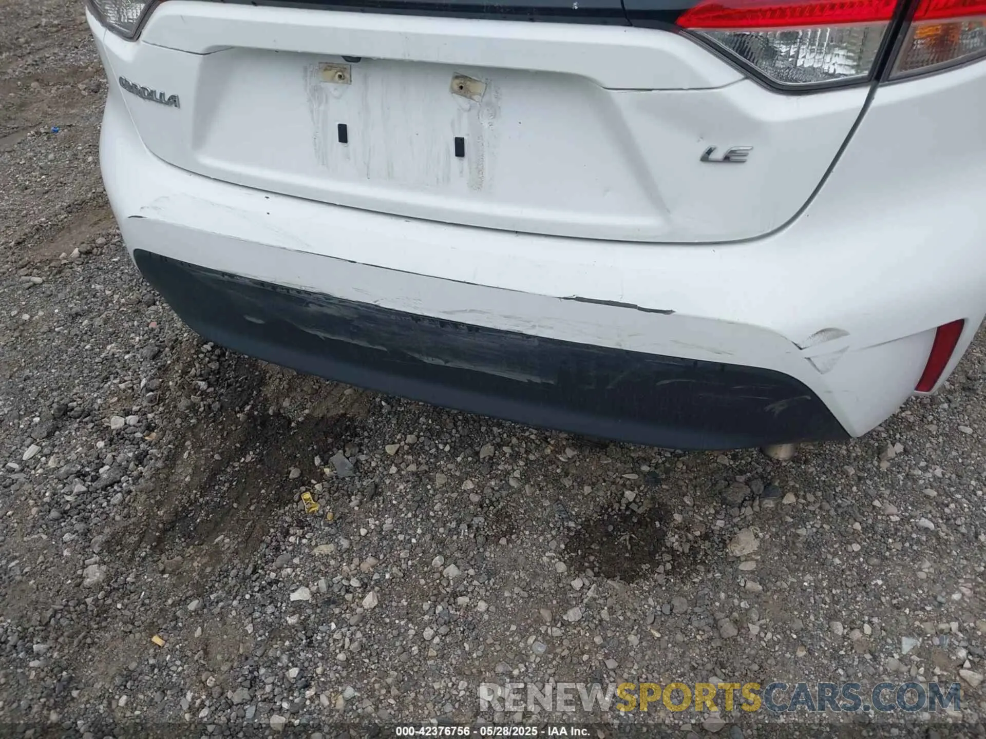 19 Photograph of a damaged car 5YFB4MDE7PP019087 TOYOTA COROLLA 2023
