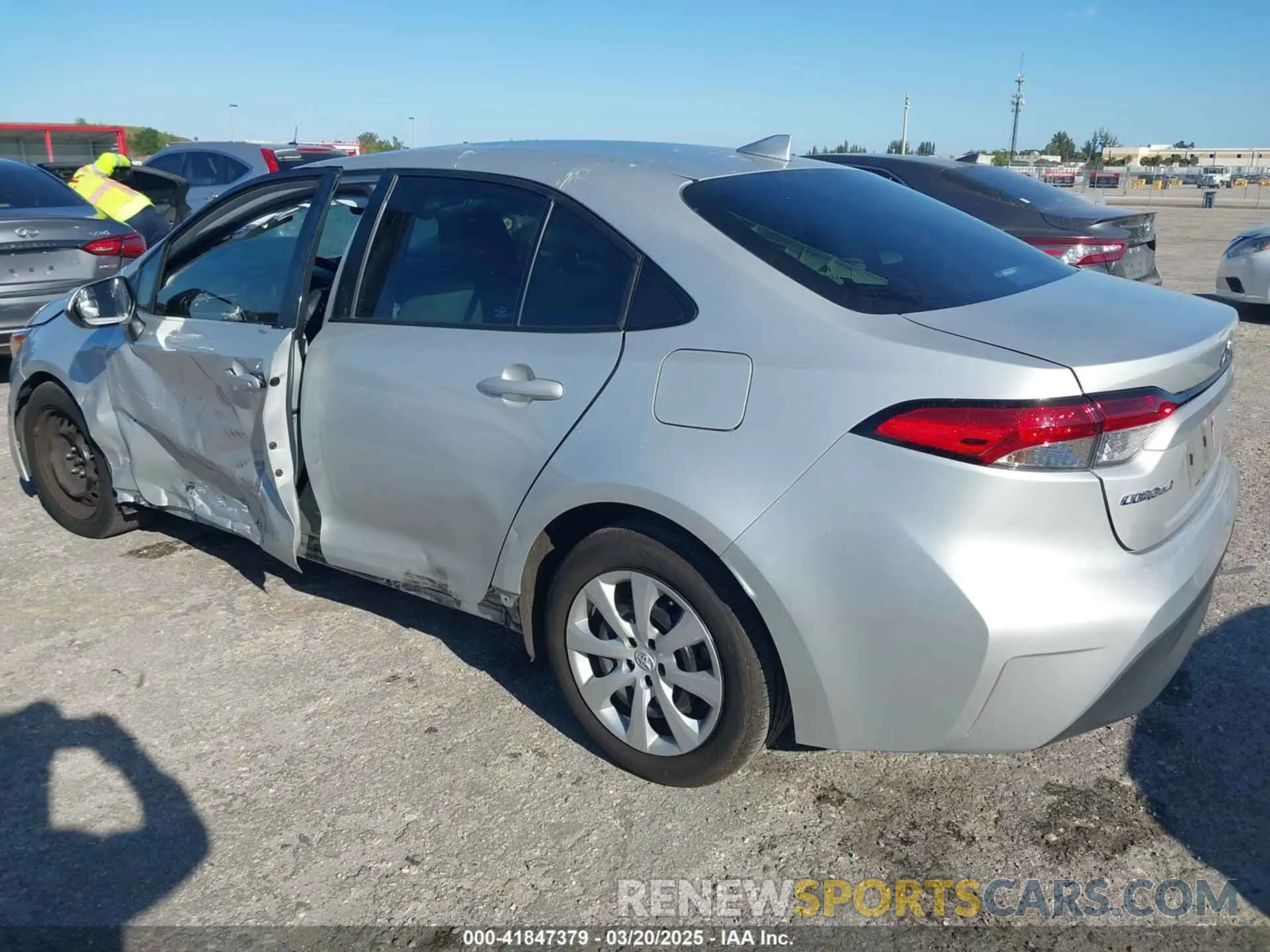 3 Фотография поврежденного автомобиля 5YFB4MDE7PP033328 TOYOTA COROLLA 2023