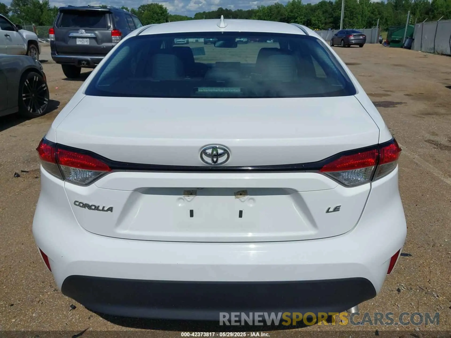 16 Photograph of a damaged car 5YFB4MDE7PP049397 TOYOTA COROLLA 2023