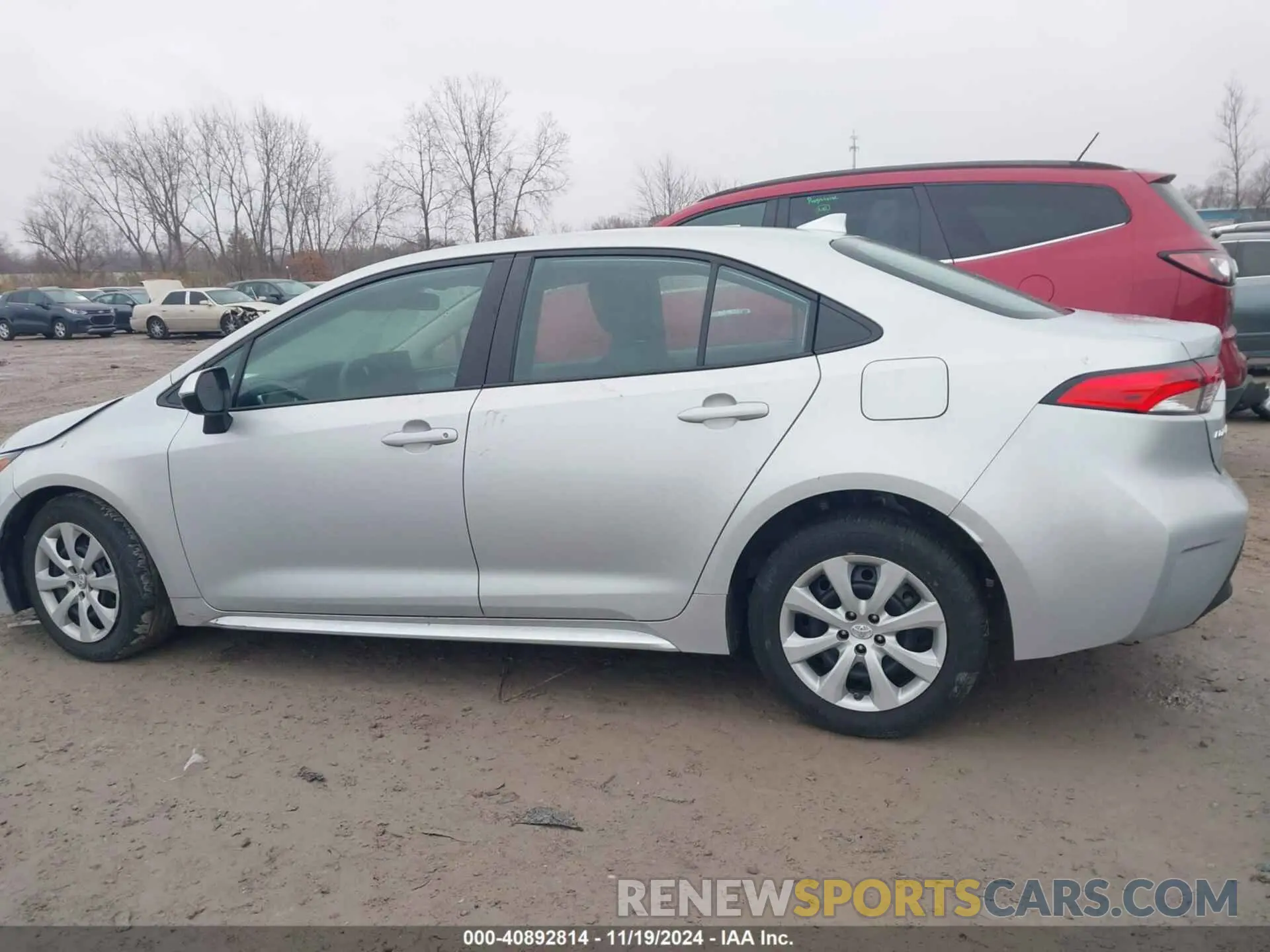 13 Photograph of a damaged car 5YFB4MDE8PP005229 TOYOTA COROLLA 2023