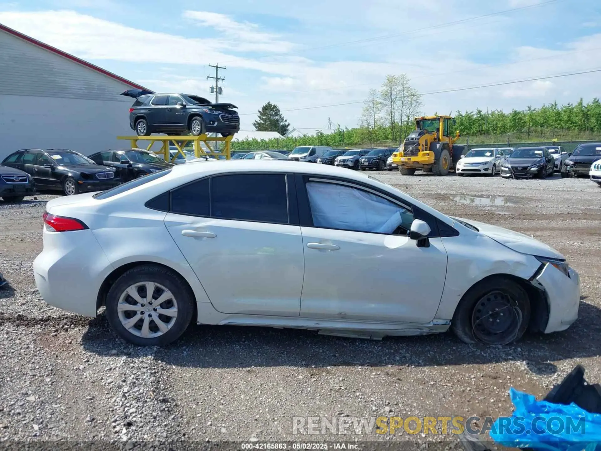 13 Photograph of a damaged car 5YFB4MDE9PP015316 TOYOTA COROLLA 2023
