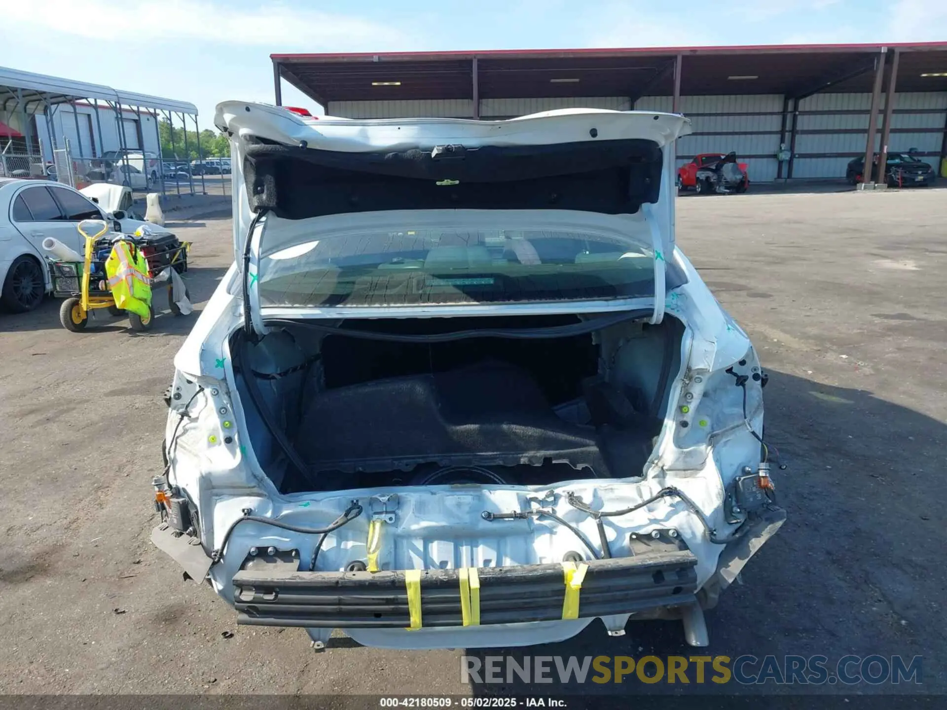 17 Фотография поврежденного автомобиля 5YFB4MDE9PP021889 TOYOTA COROLLA 2023