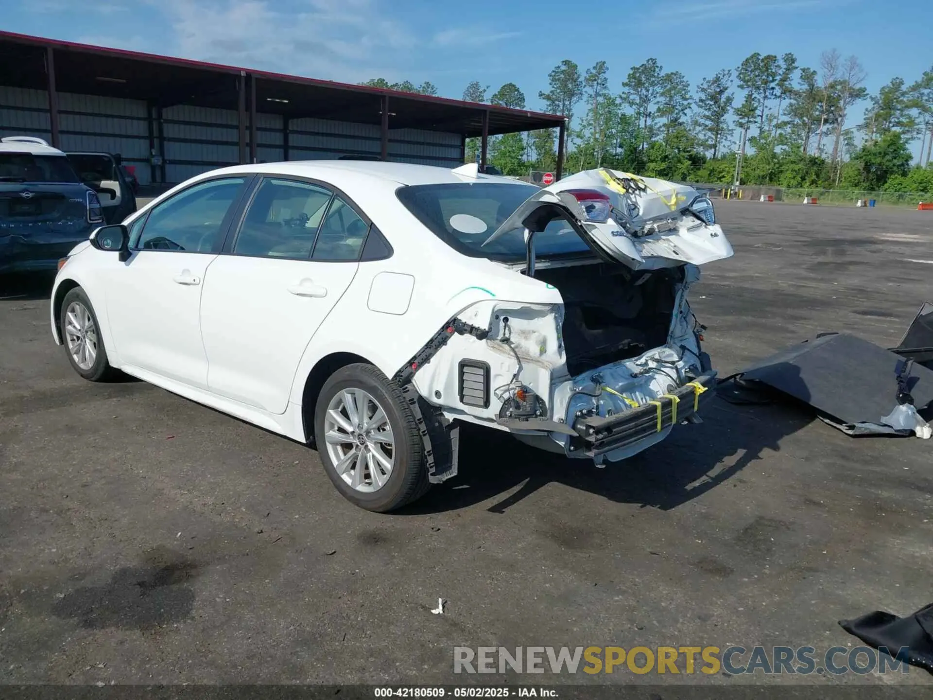 3 Фотография поврежденного автомобиля 5YFB4MDE9PP021889 TOYOTA COROLLA 2023