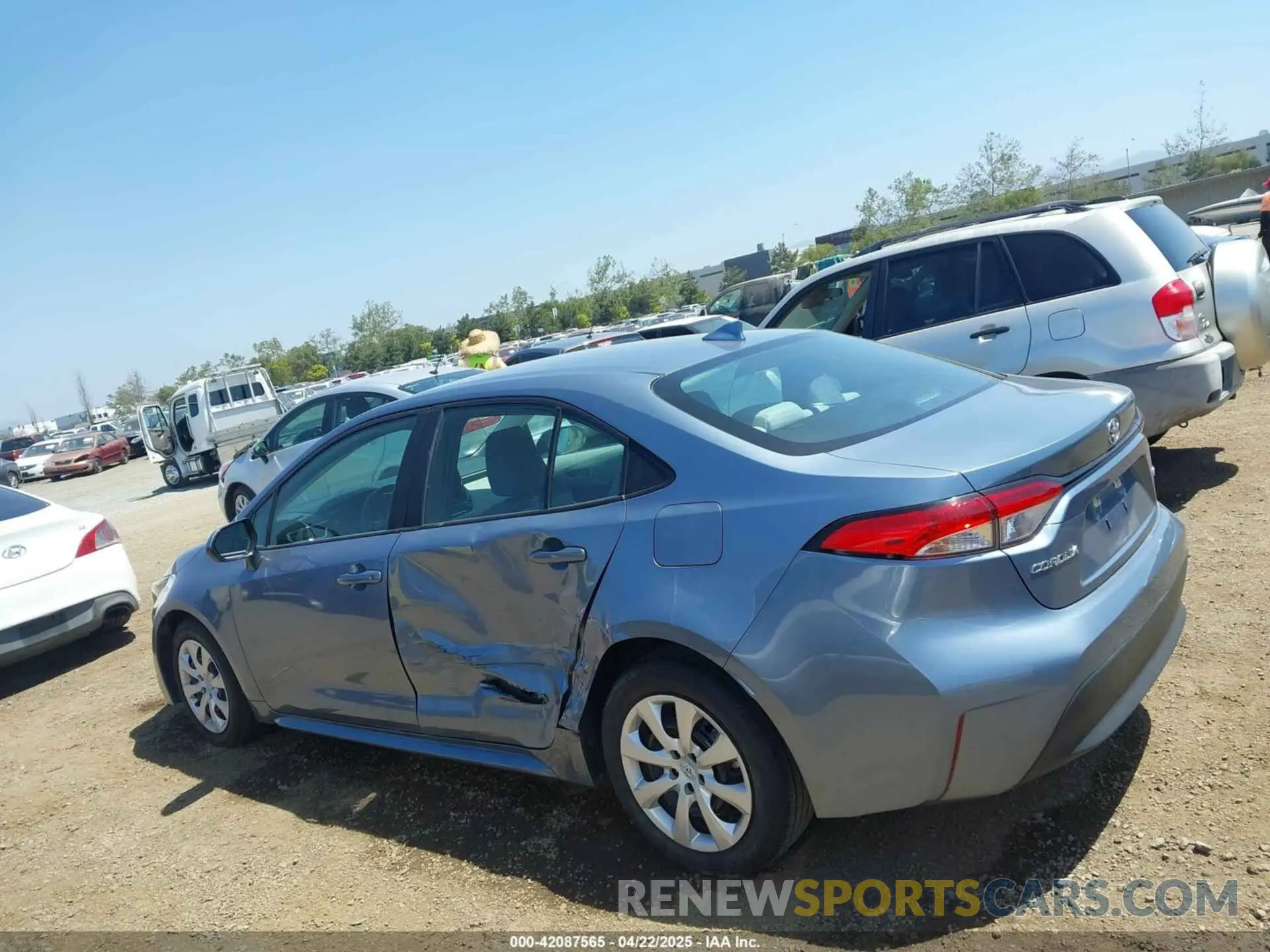 14 Photograph of a damaged car 5YFB4MDE9PP052382 TOYOTA COROLLA 2023