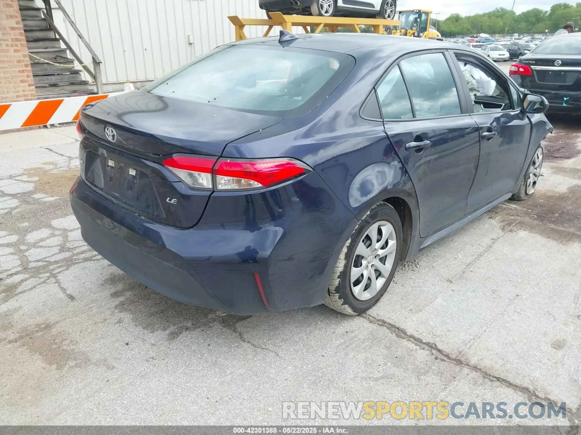 4 Photograph of a damaged car 5YFB4MDEXPP066663 TOYOTA COROLLA 2023