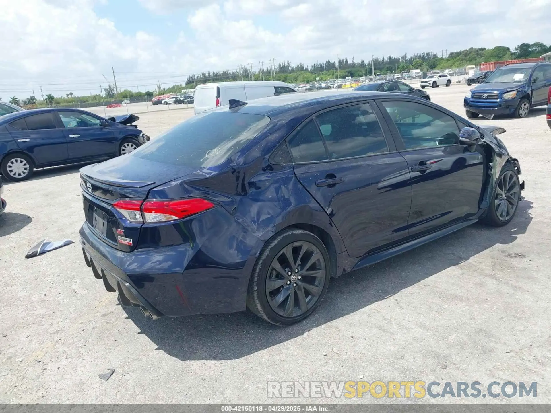 4 Photograph of a damaged car 5YFS4MCE1PP140537 TOYOTA COROLLA 2023