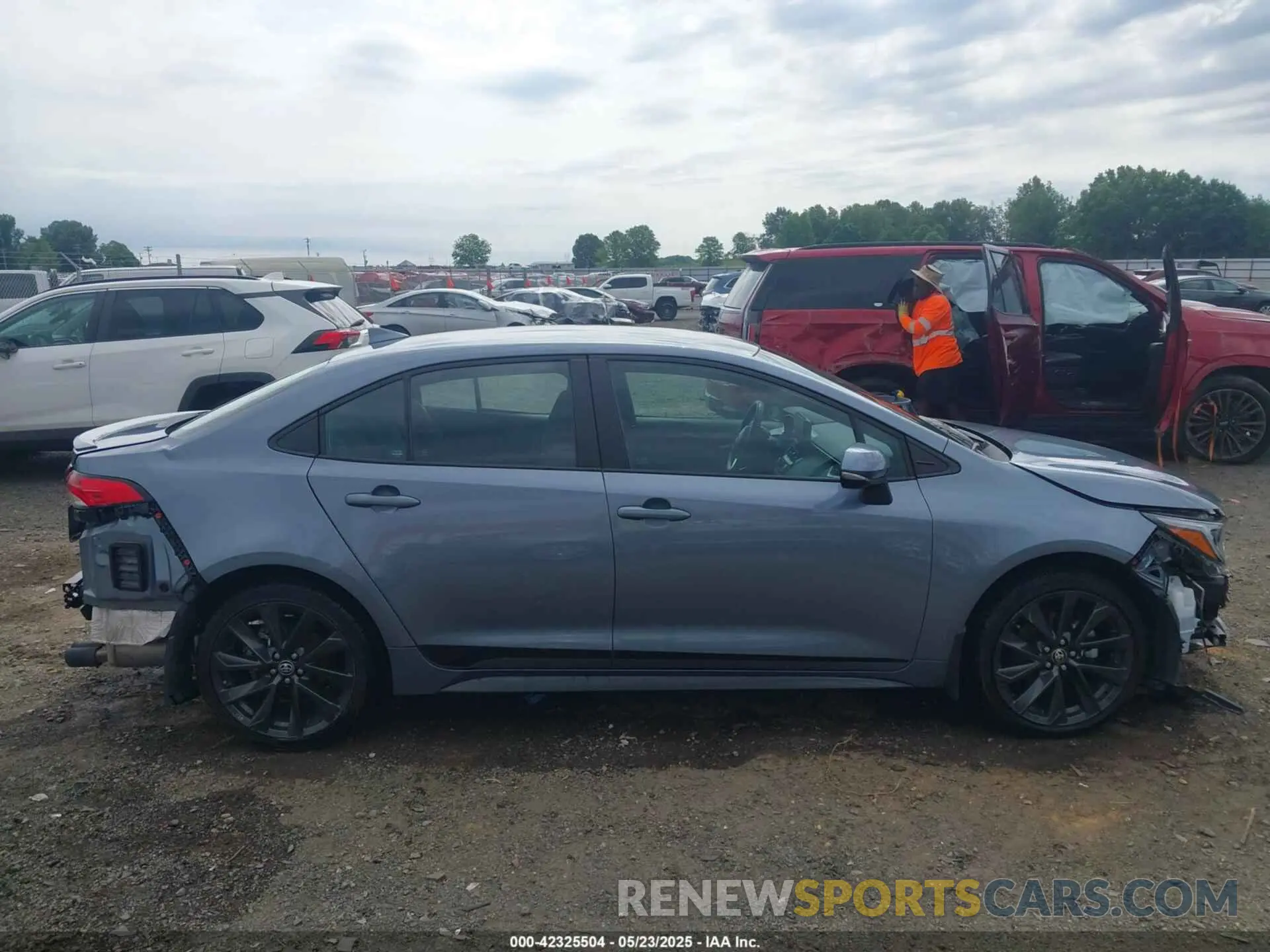 14 Photograph of a damaged car 5YFS4MCE5PP160290 TOYOTA COROLLA 2023