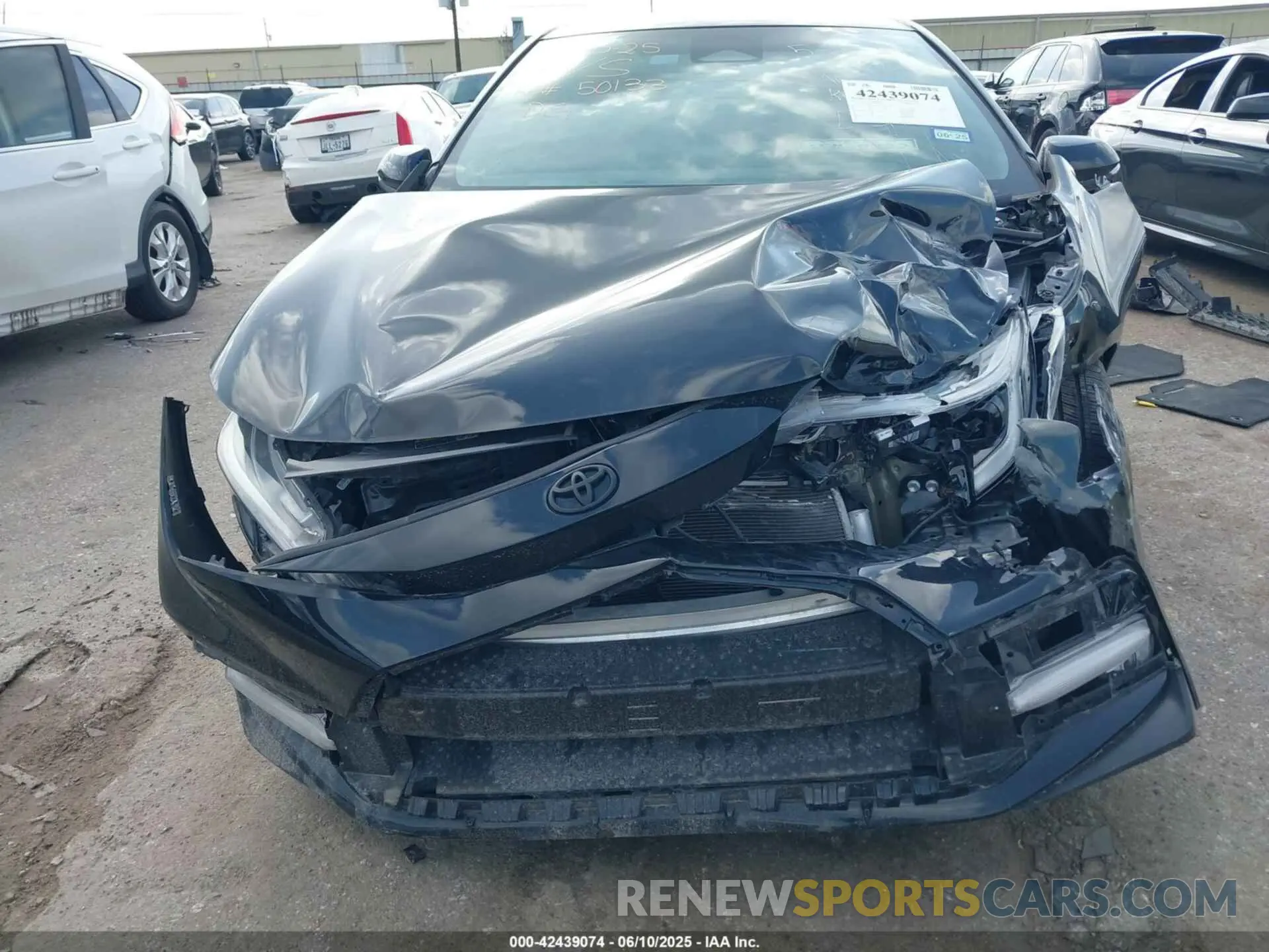 13 Photograph of a damaged car 5YFS4MCE8PP157884 TOYOTA COROLLA 2023