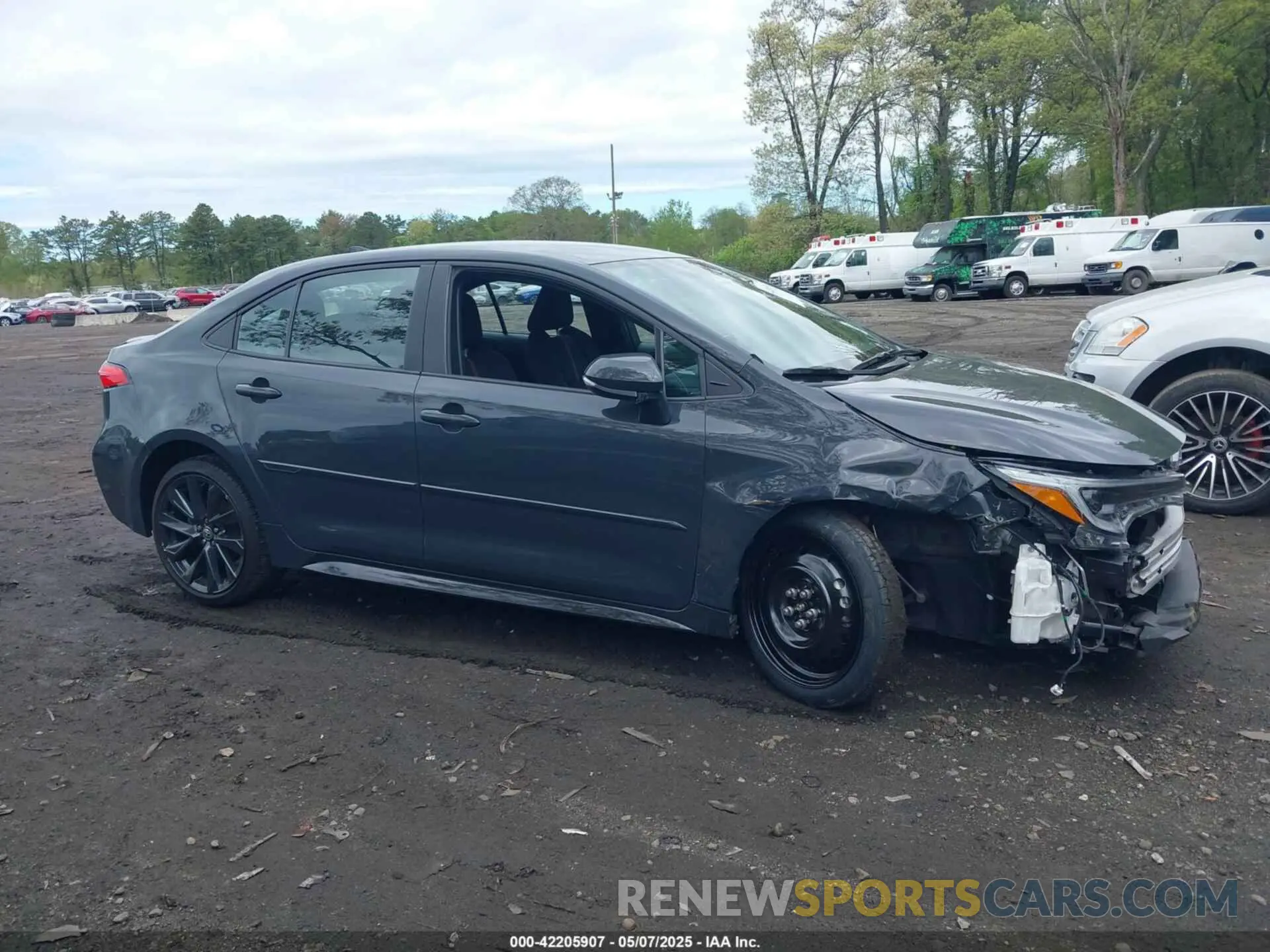 14 Photograph of a damaged car 5YFS4MCE9PP146988 TOYOTA COROLLA 2023
