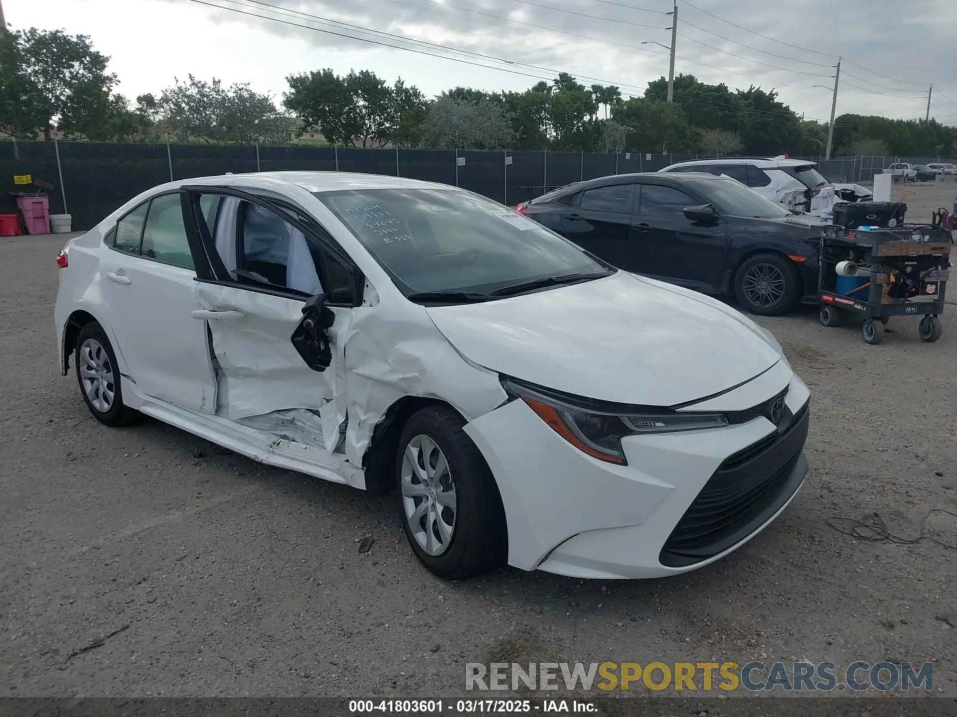 1 Фотография поврежденного автомобиля JTDB4MEE0P3012666 TOYOTA COROLLA 2023