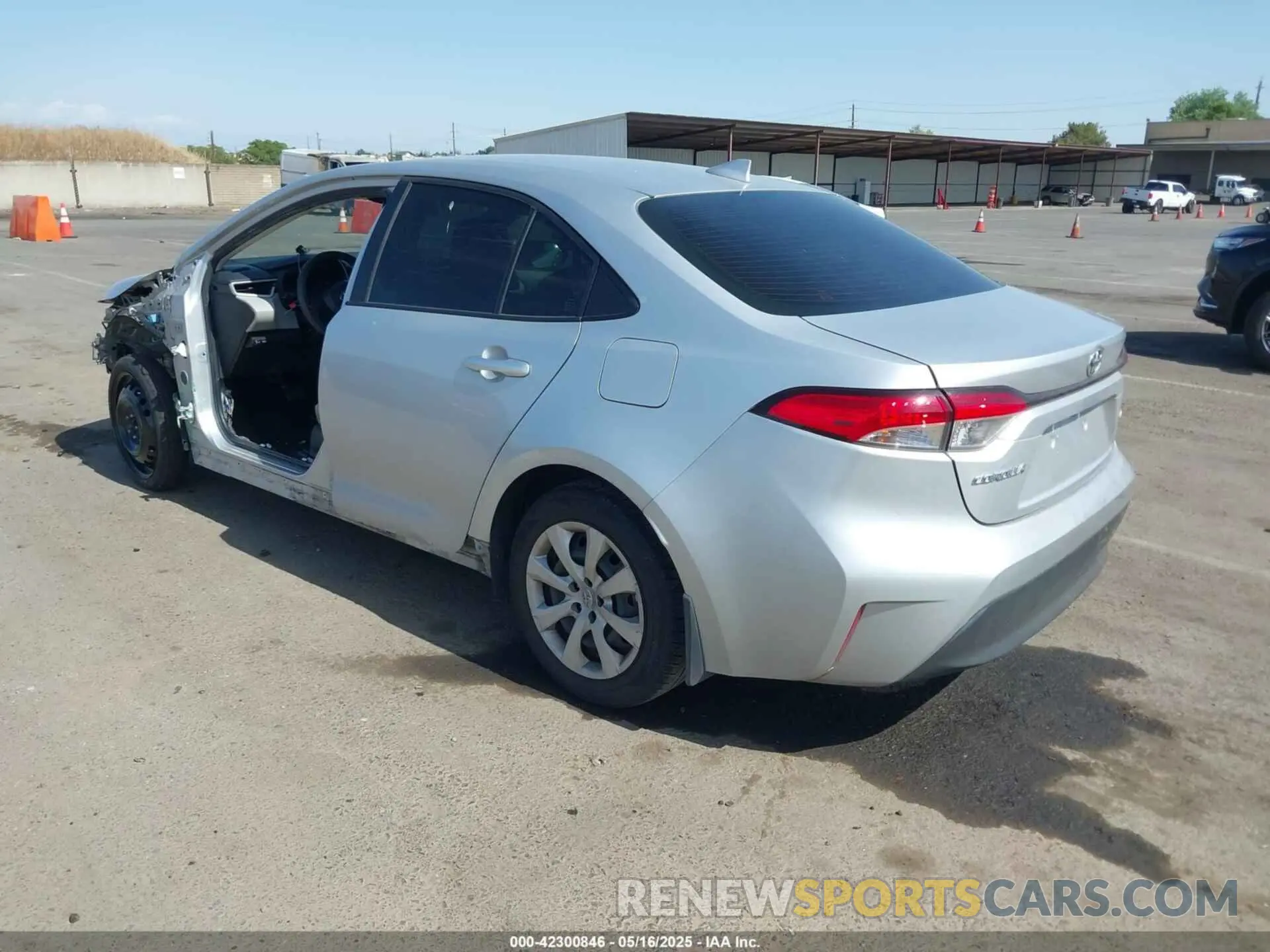 3 Фотография поврежденного автомобиля JTDB4MEE3P3002908 TOYOTA COROLLA 2023