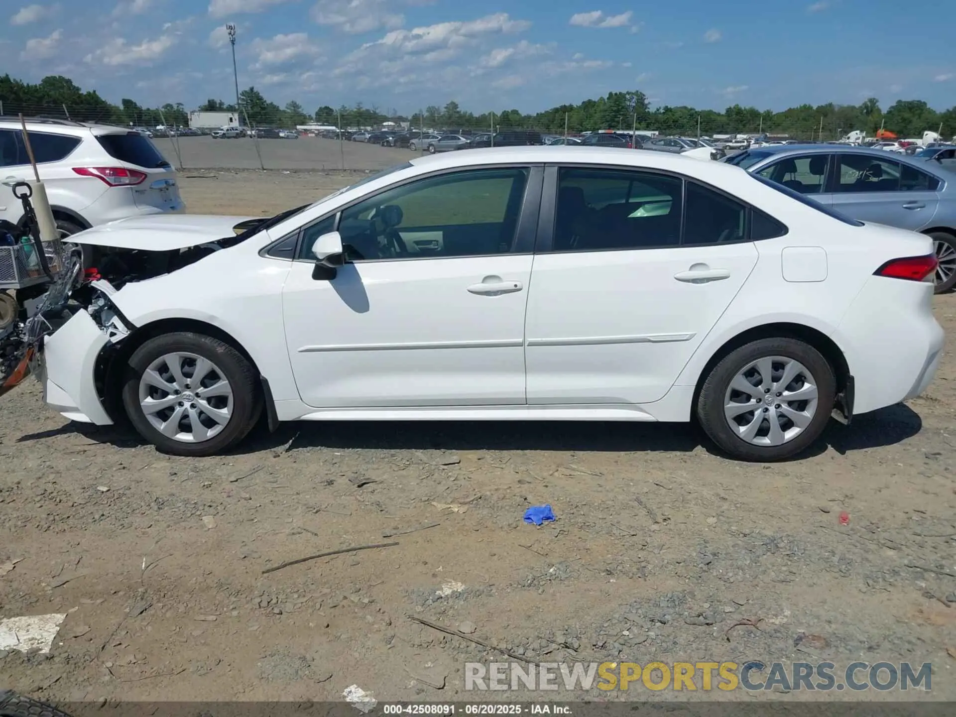 14 Photograph of a damaged car JTDB4MEE3PJ010261 TOYOTA COROLLA 2023