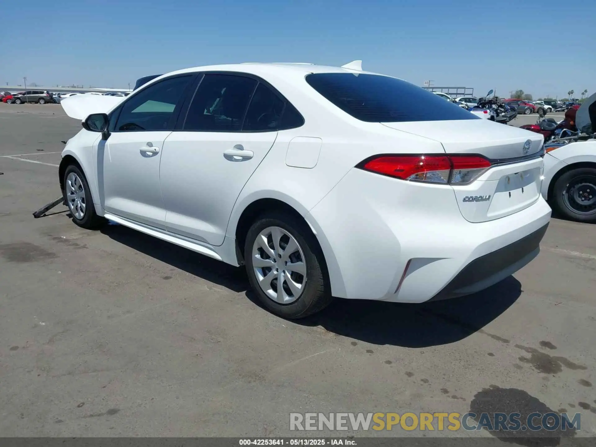 3 Фотография поврежденного автомобиля JTDB4MEE3PJ011233 TOYOTA COROLLA 2023