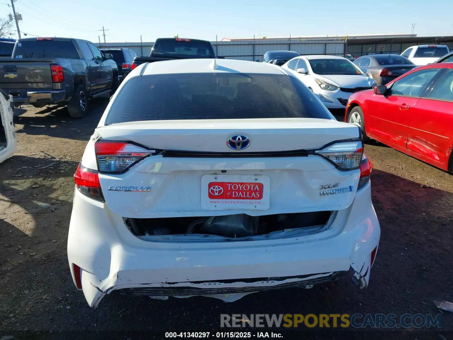 17 Photograph of a damaged car JTDBCMFE1PJ011085 TOYOTA COROLLA 2023