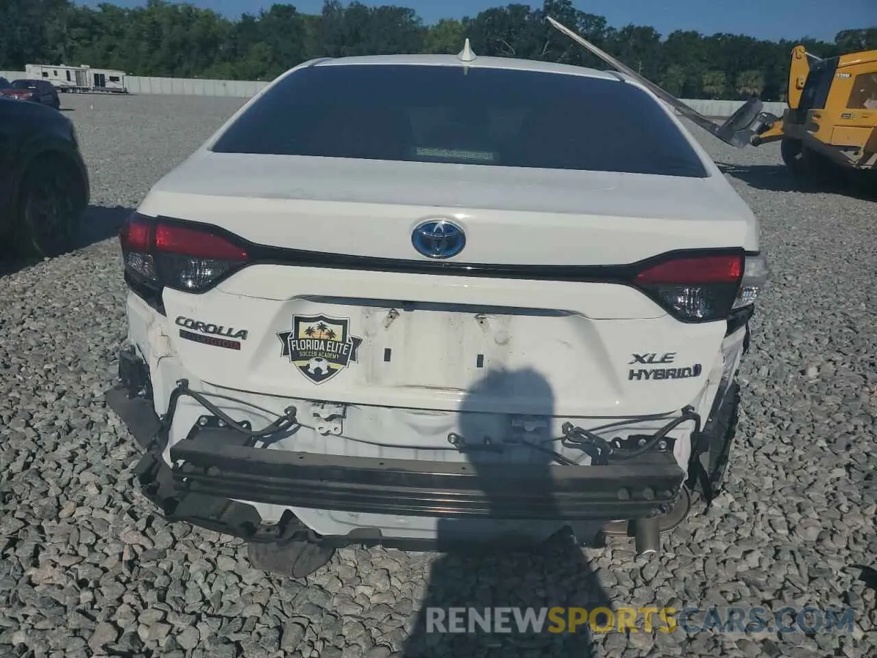 6 Photograph of a damaged car JTDBCMFE2P3025808 TOYOTA COROLLA 2023