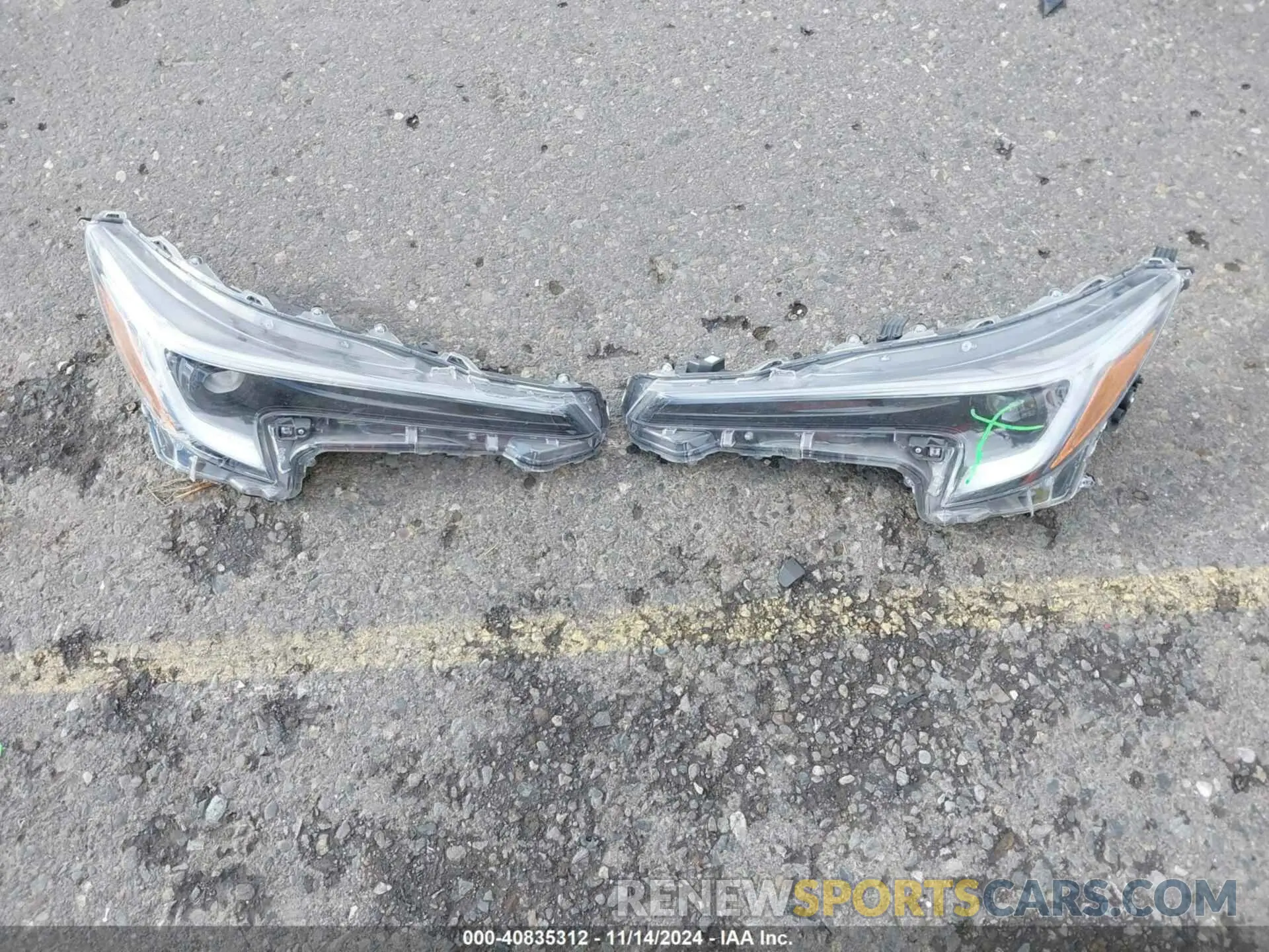 12 Фотография поврежденного автомобиля JTDBCMFE6PJ003256 TOYOTA COROLLA 2023