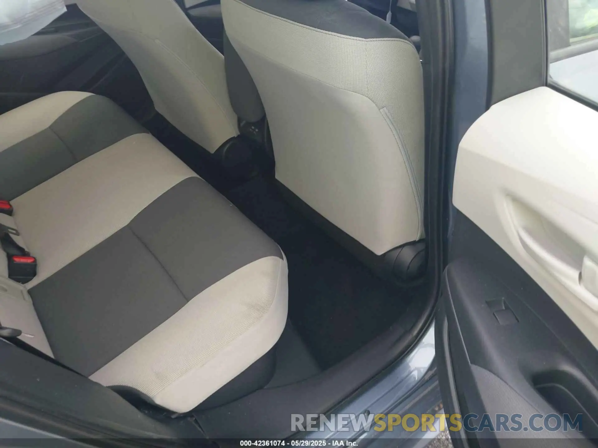 8 Фотография поврежденного автомобиля JTDBCMFE9P3021612 TOYOTA COROLLA 2023