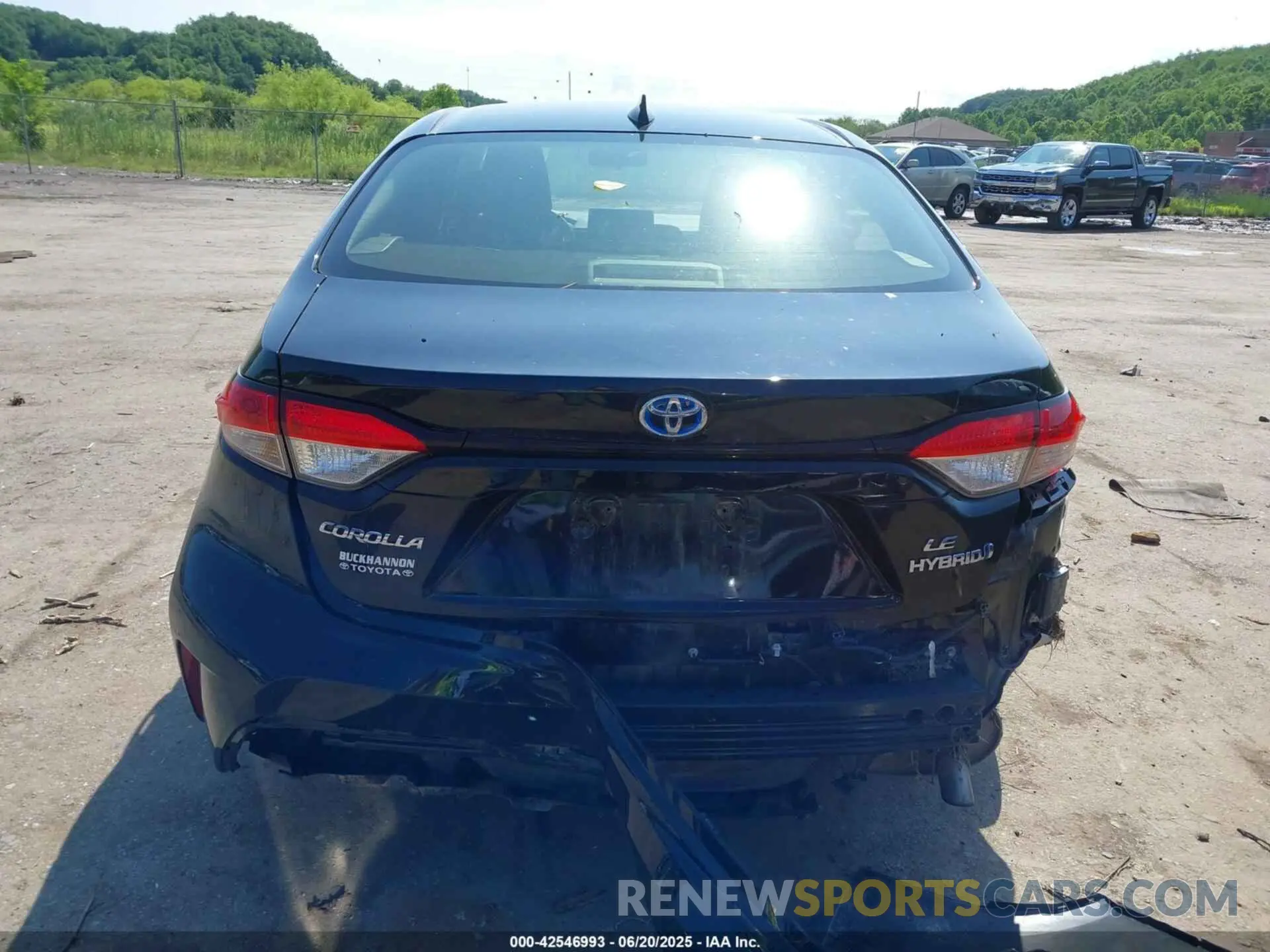 16 Photograph of a damaged car JTDBCMFE9PJ008189 TOYOTA COROLLA 2023