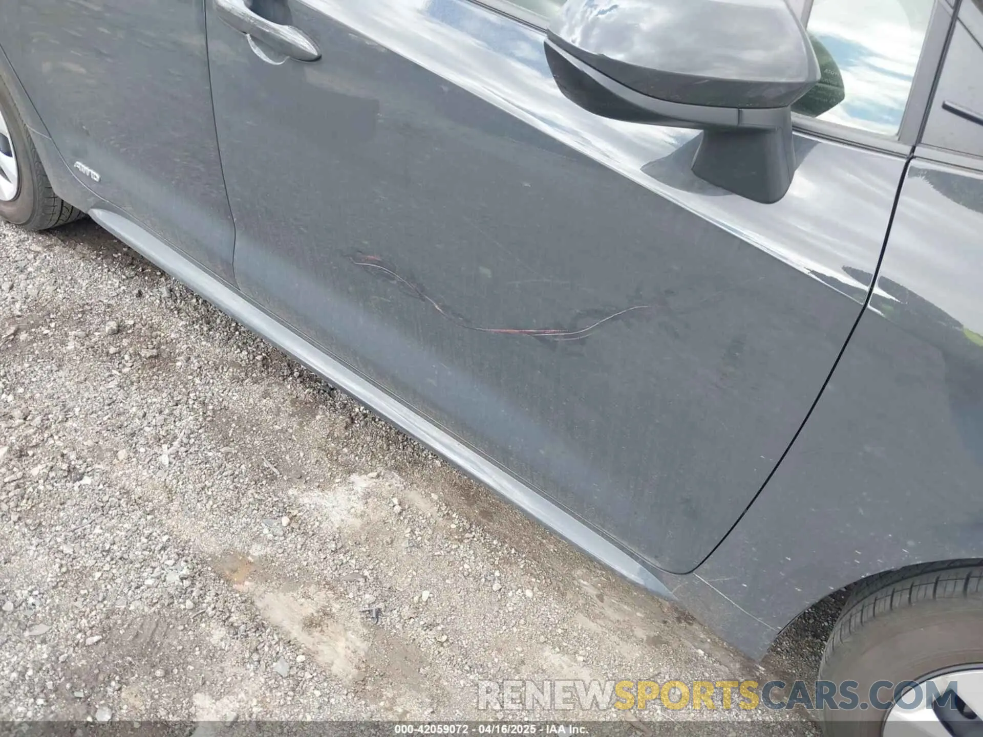 19 Photograph of a damaged car JTDBDMHE6P3000999 TOYOTA COROLLA 2023