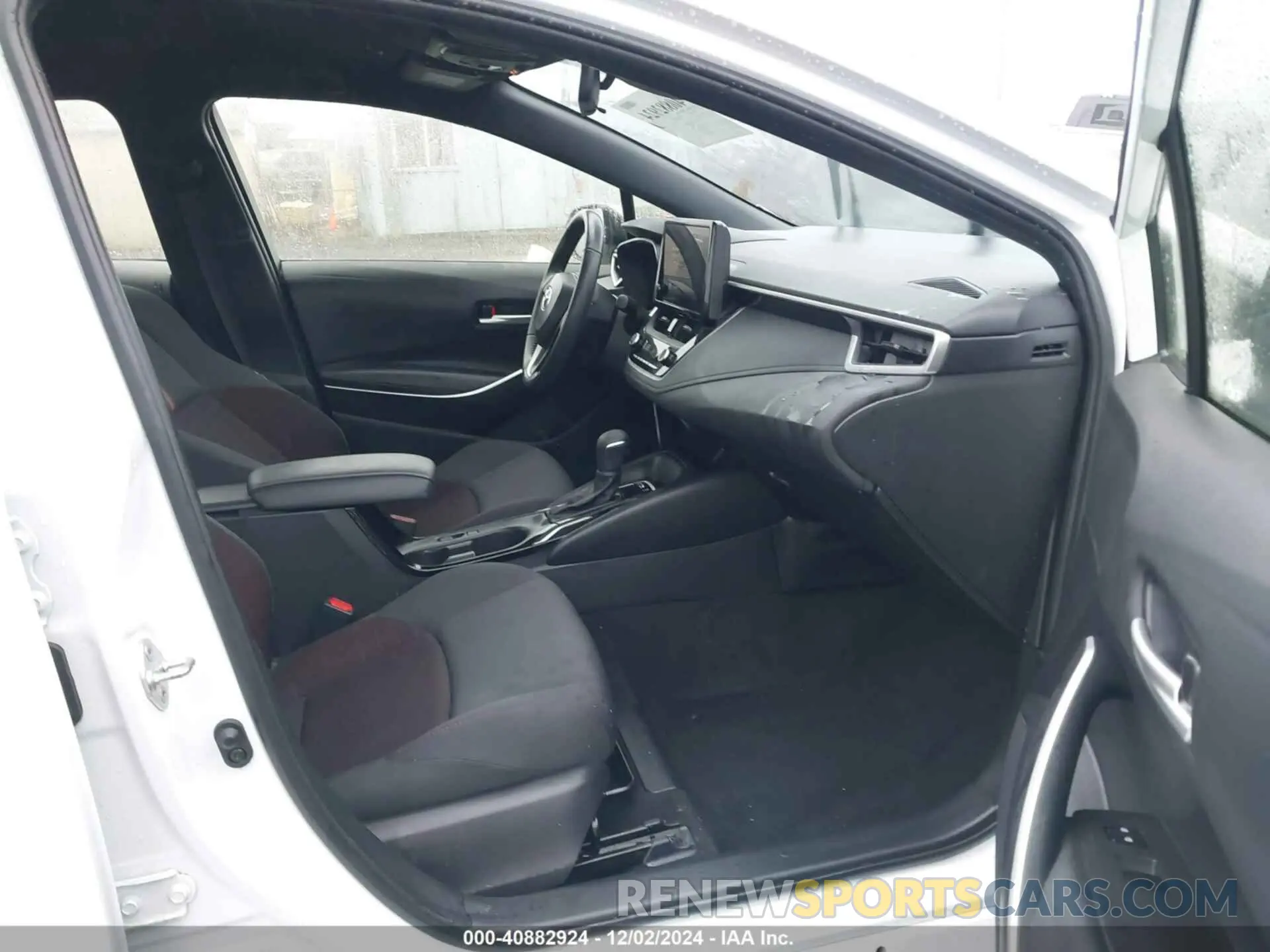 5 Photograph of a damaged car JTDS4MCE8P3518748 TOYOTA COROLLA 2023