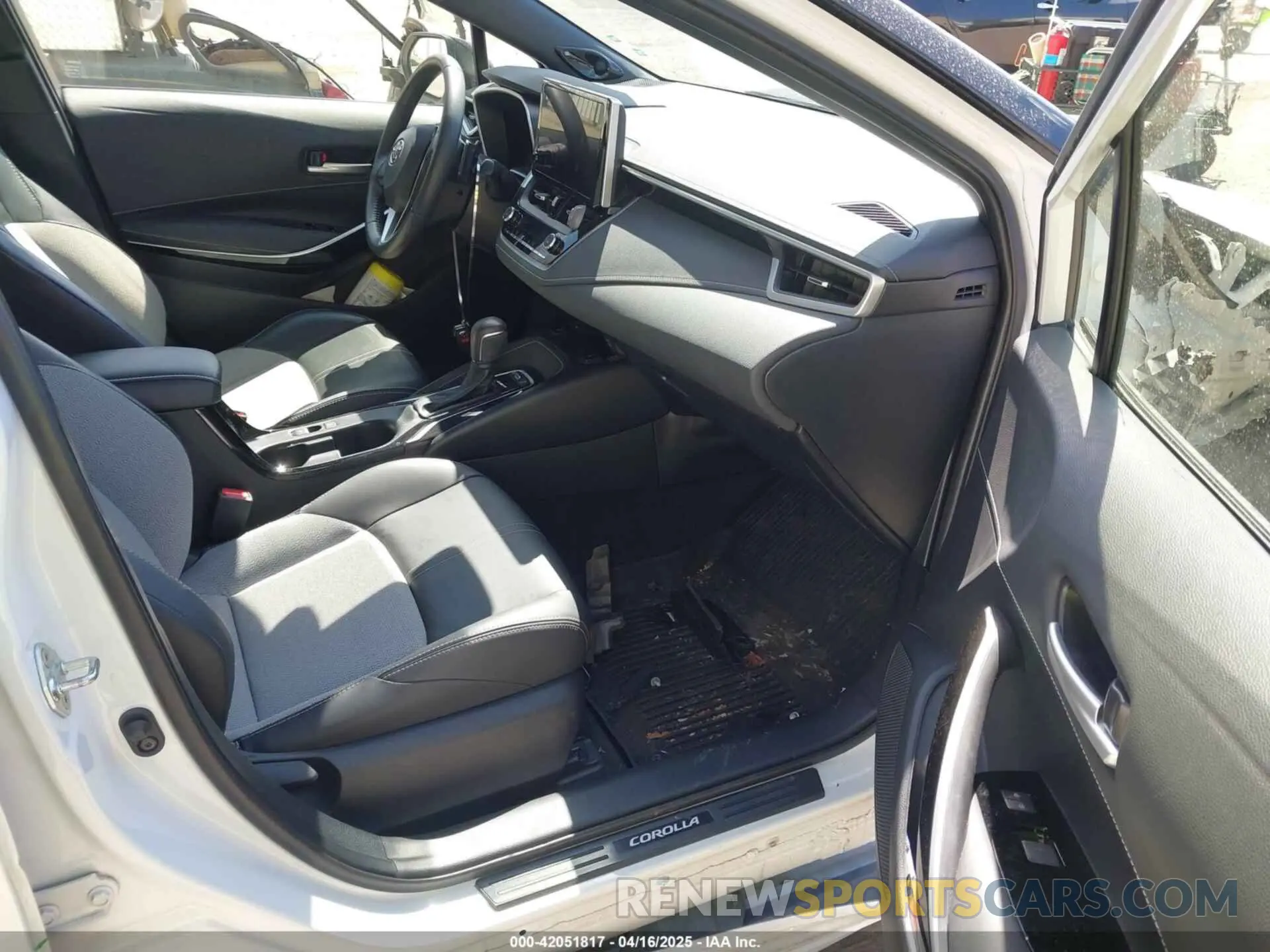 5 Фотография поврежденного автомобиля JTNC4MBE1P3195211 TOYOTA COROLLA 2023