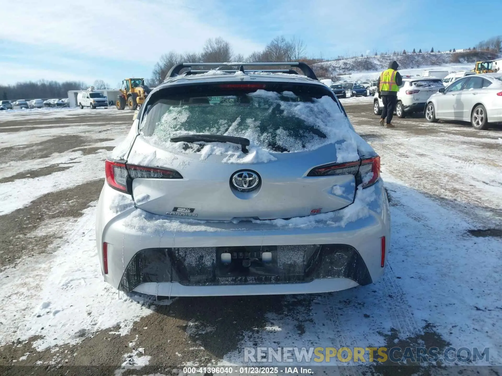 16 Photograph of a damaged car JTND4MBE2P3198882 TOYOTA COROLLA 2023