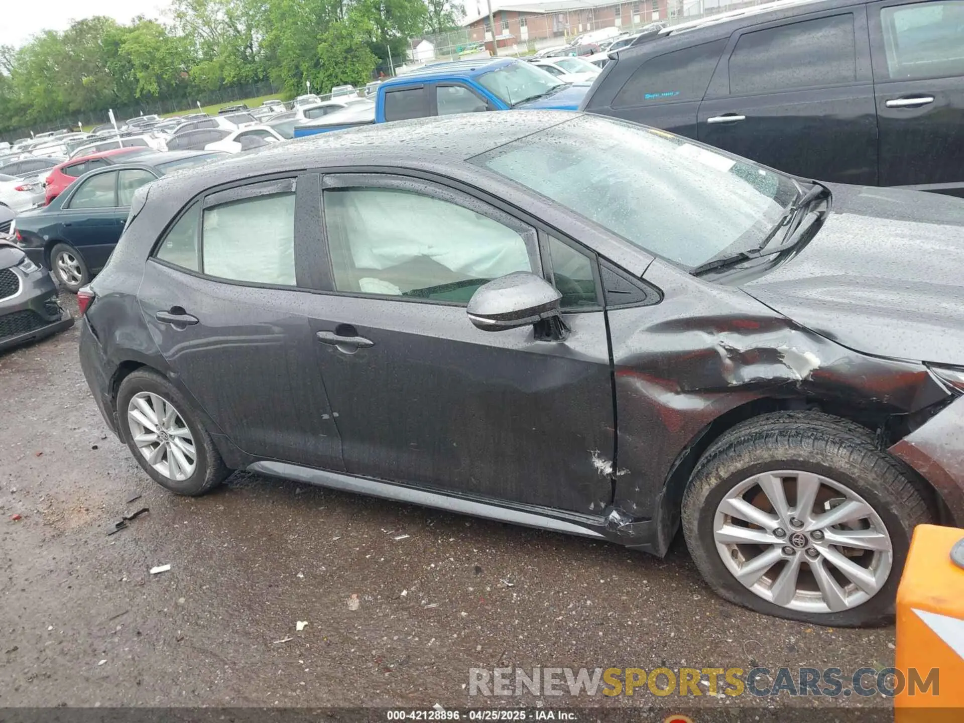 13 Фотография поврежденного автомобиля JTND4MBE2P3208889 TOYOTA COROLLA 2023