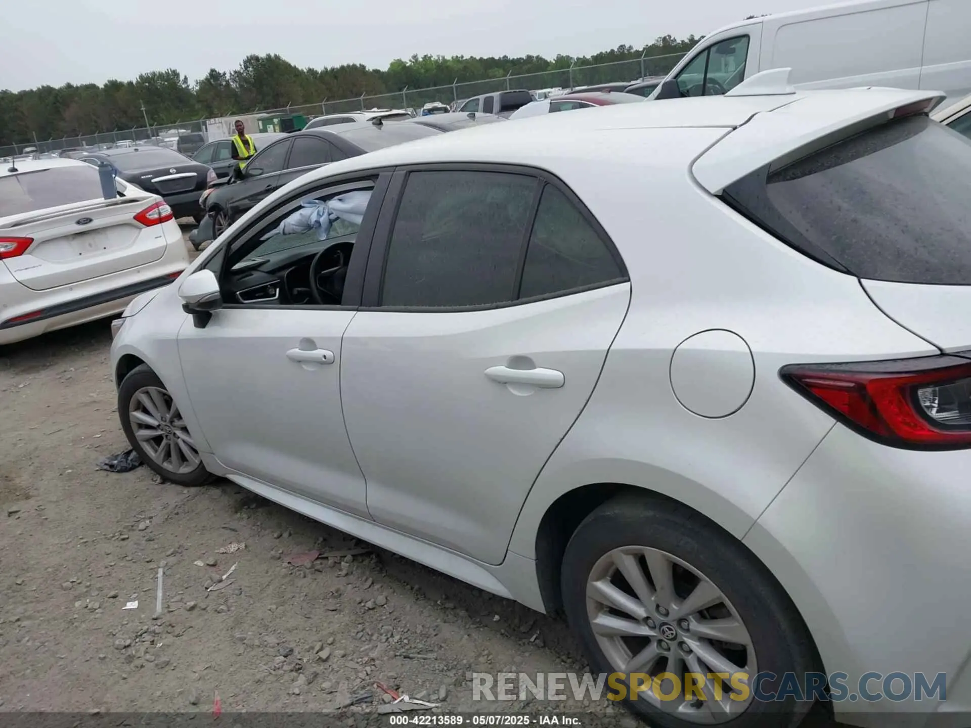 14 Photograph of a damaged car JTND4MBE3P3199524 TOYOTA COROLLA 2023