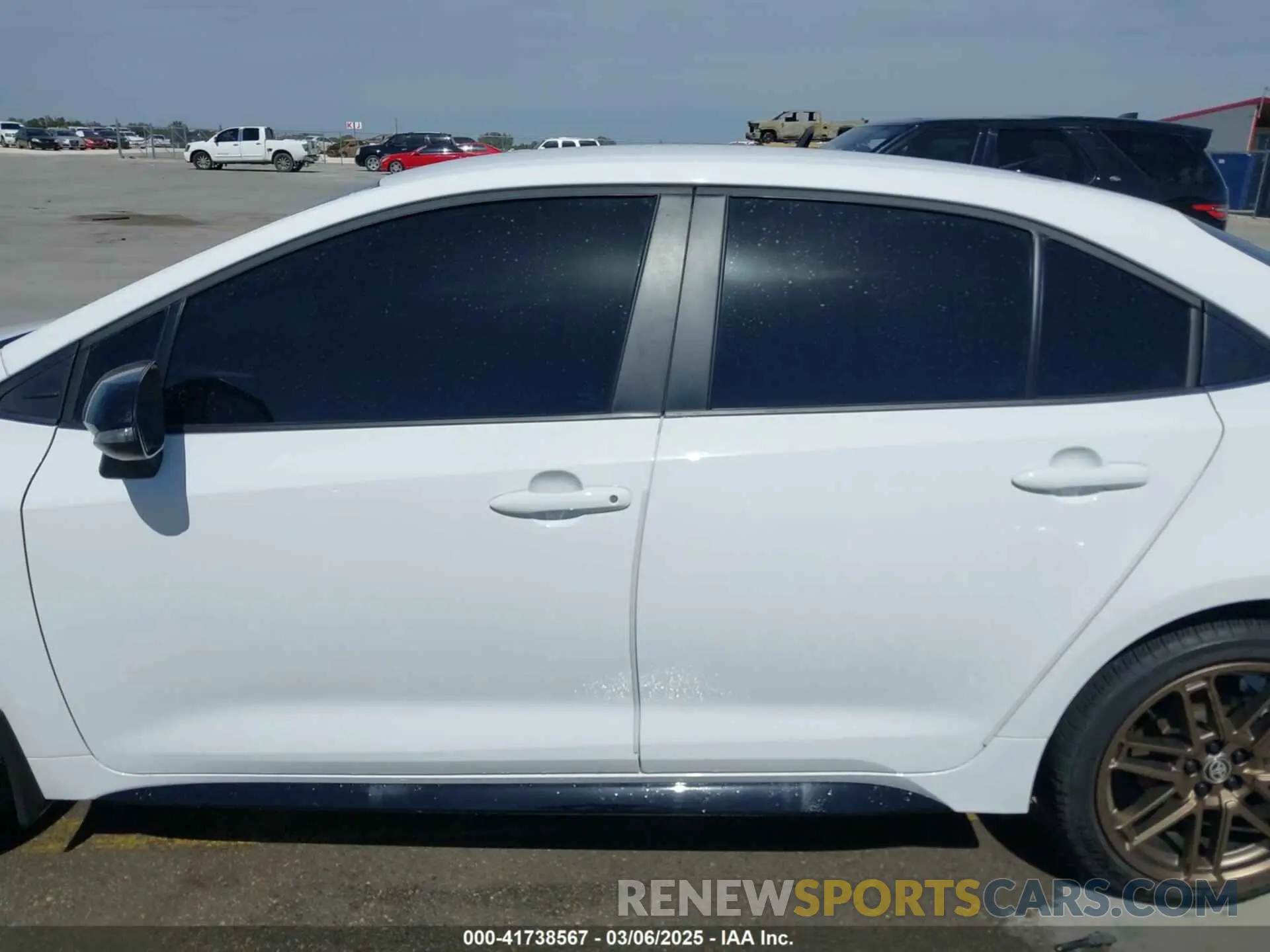 14 Photograph of a damaged car 5YFB4MCE2RP204510 TOYOTA COROLLA 2024