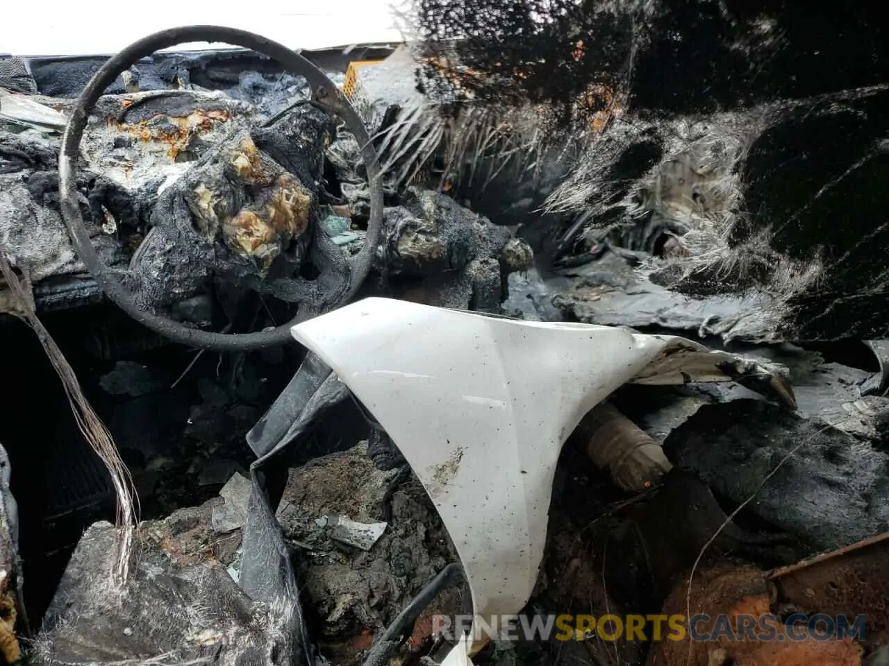 8 Photograph of a damaged car 5YFB4MDE0RP081837 TOYOTA COROLLA 2024