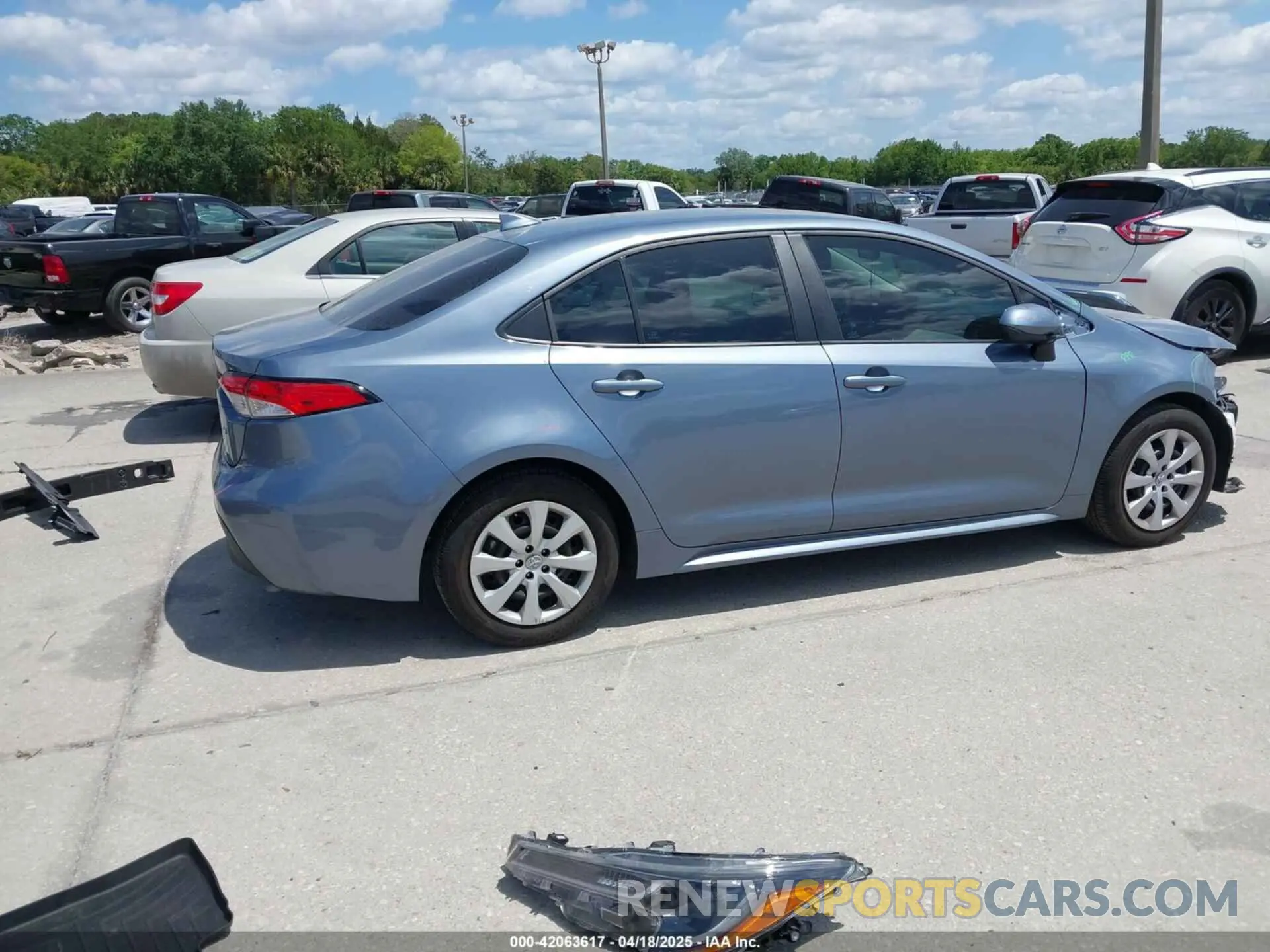 4 Photograph of a damaged car 5YFB4MDE0RP090649 TOYOTA COROLLA 2024