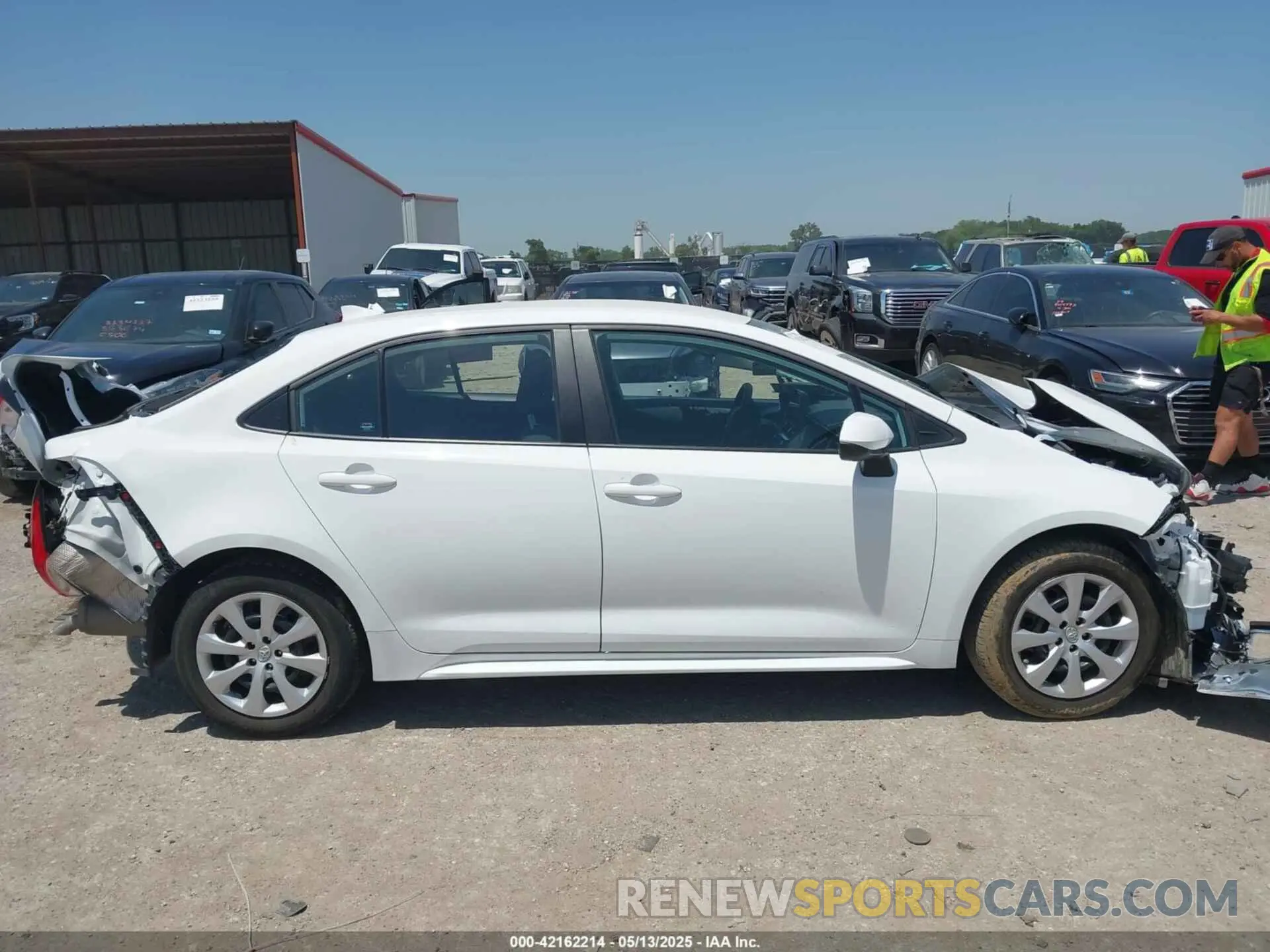 12 Фотография поврежденного автомобиля 5YFB4MDE0RP120068 TOYOTA COROLLA 2024