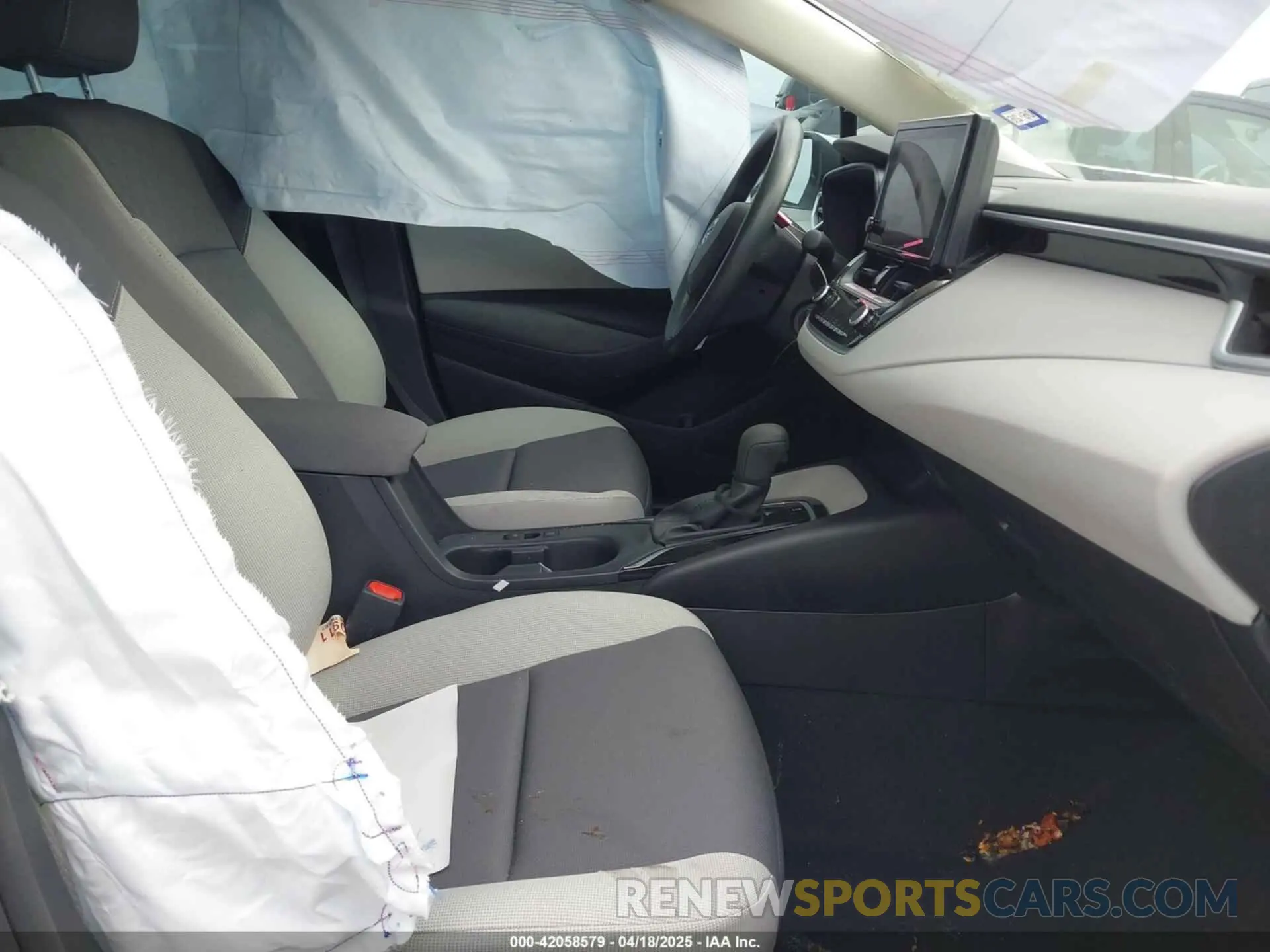 5 Photograph of a damaged car 5YFB4MDE0RP186376 TOYOTA COROLLA 2024