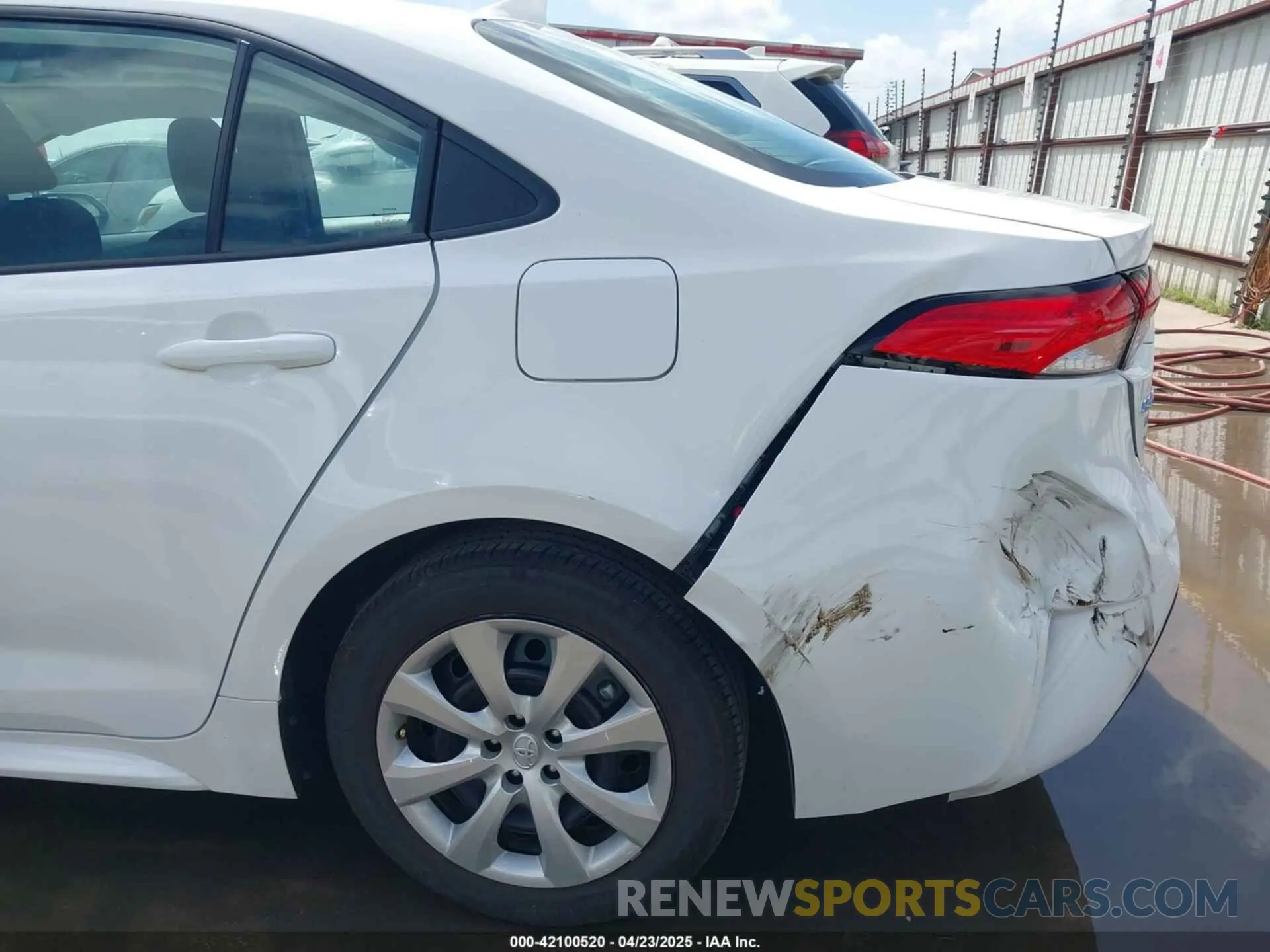 17 Фотография поврежденного автомобиля 5YFB4MDE1RP123786 TOYOTA COROLLA 2024