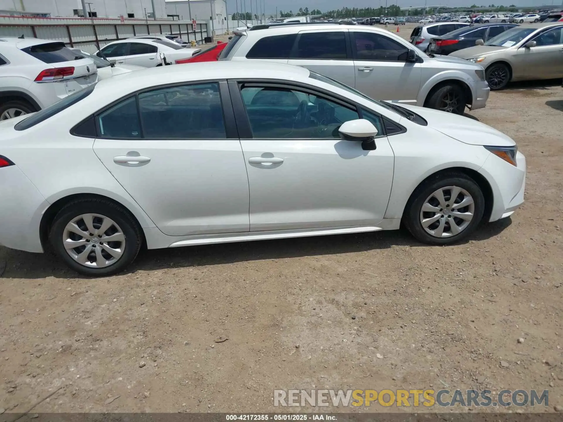 13 Photograph of a damaged car 5YFB4MDE1RP170932 TOYOTA COROLLA 2024