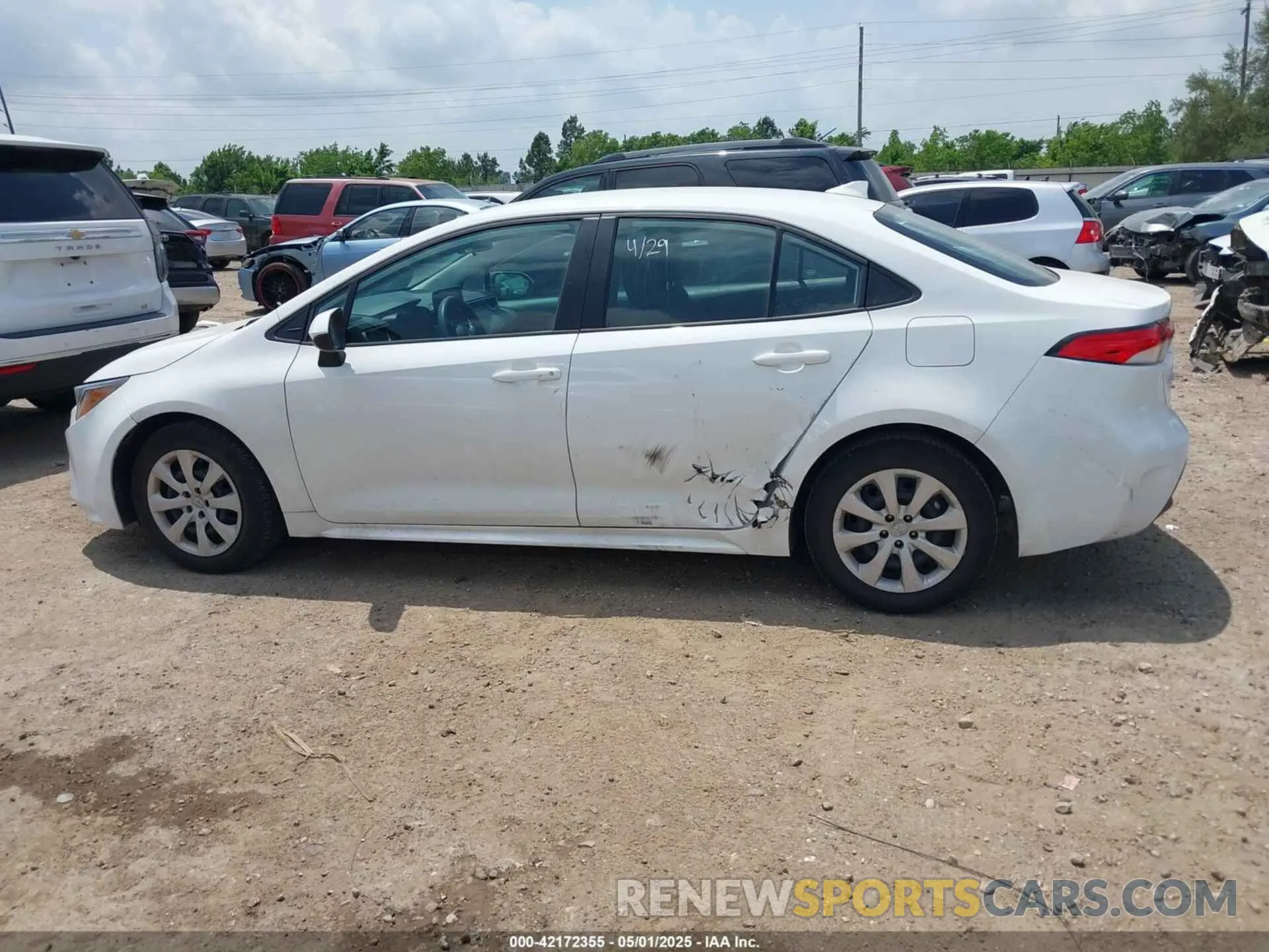 14 Photograph of a damaged car 5YFB4MDE1RP170932 TOYOTA COROLLA 2024