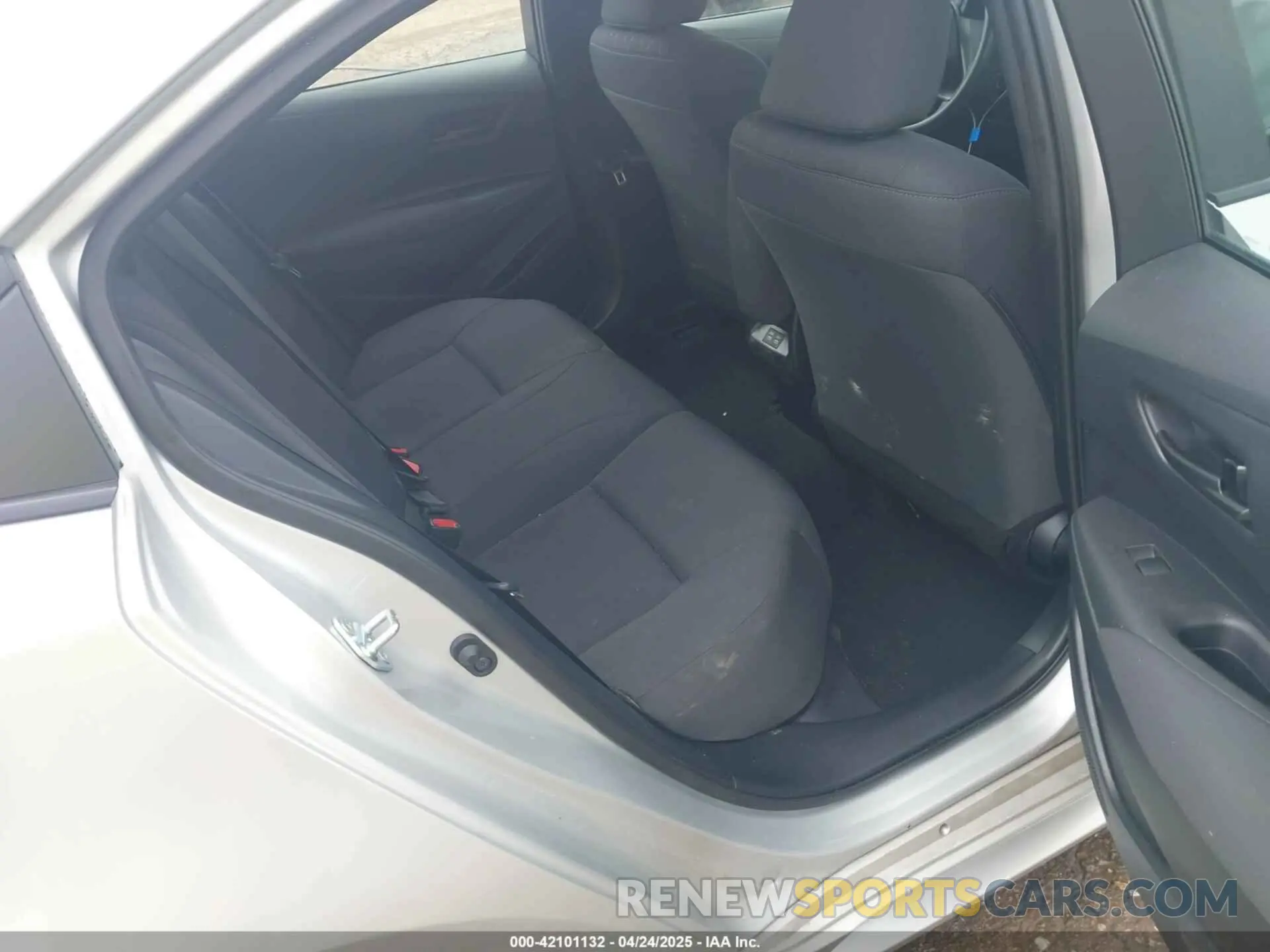 8 Photograph of a damaged car 5YFB4MDE1RP176455 TOYOTA COROLLA 2024